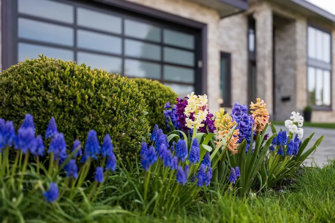 7860 Thormanby Crescent