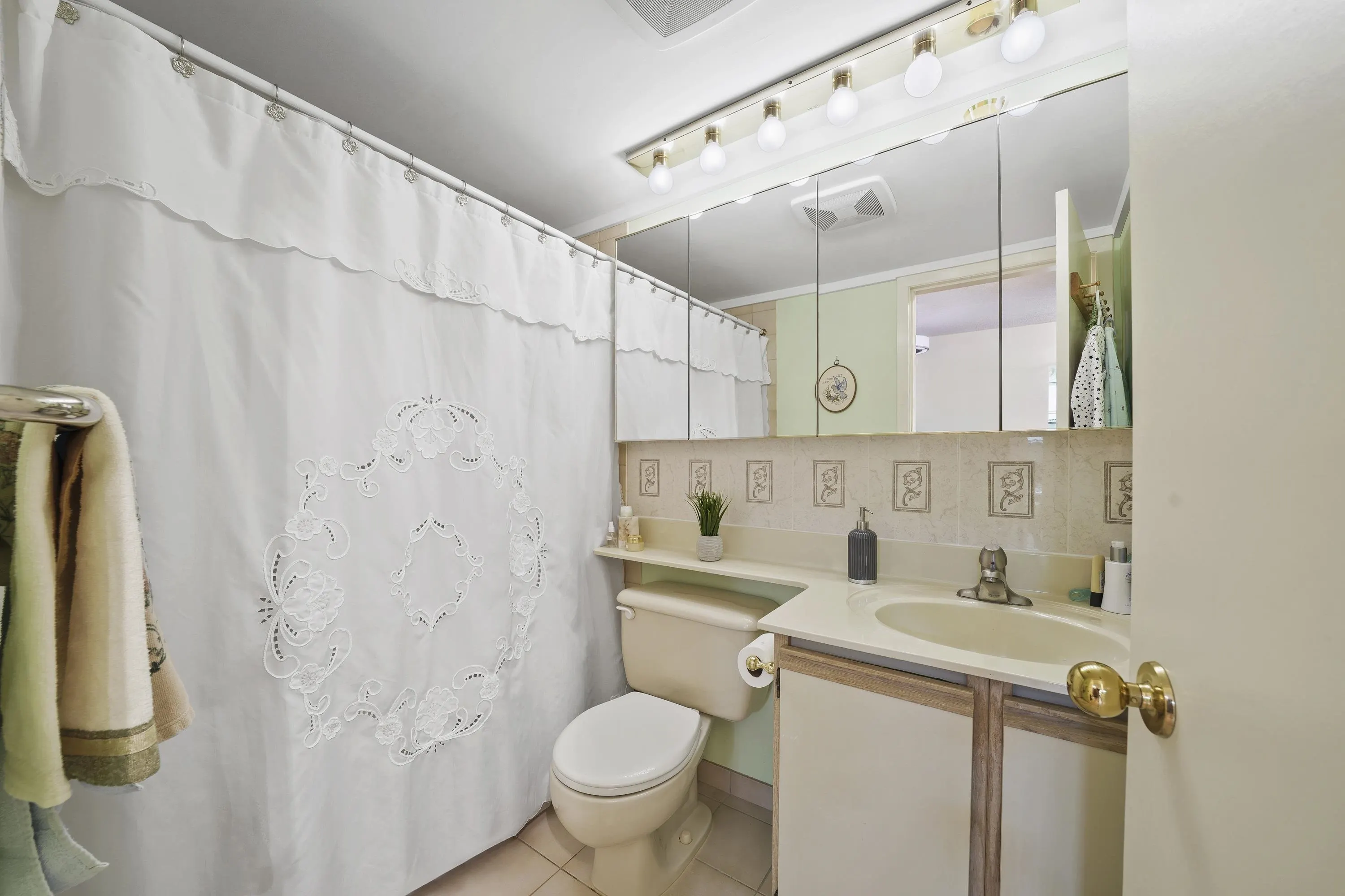 1405 6070 Mcmurray Avenue