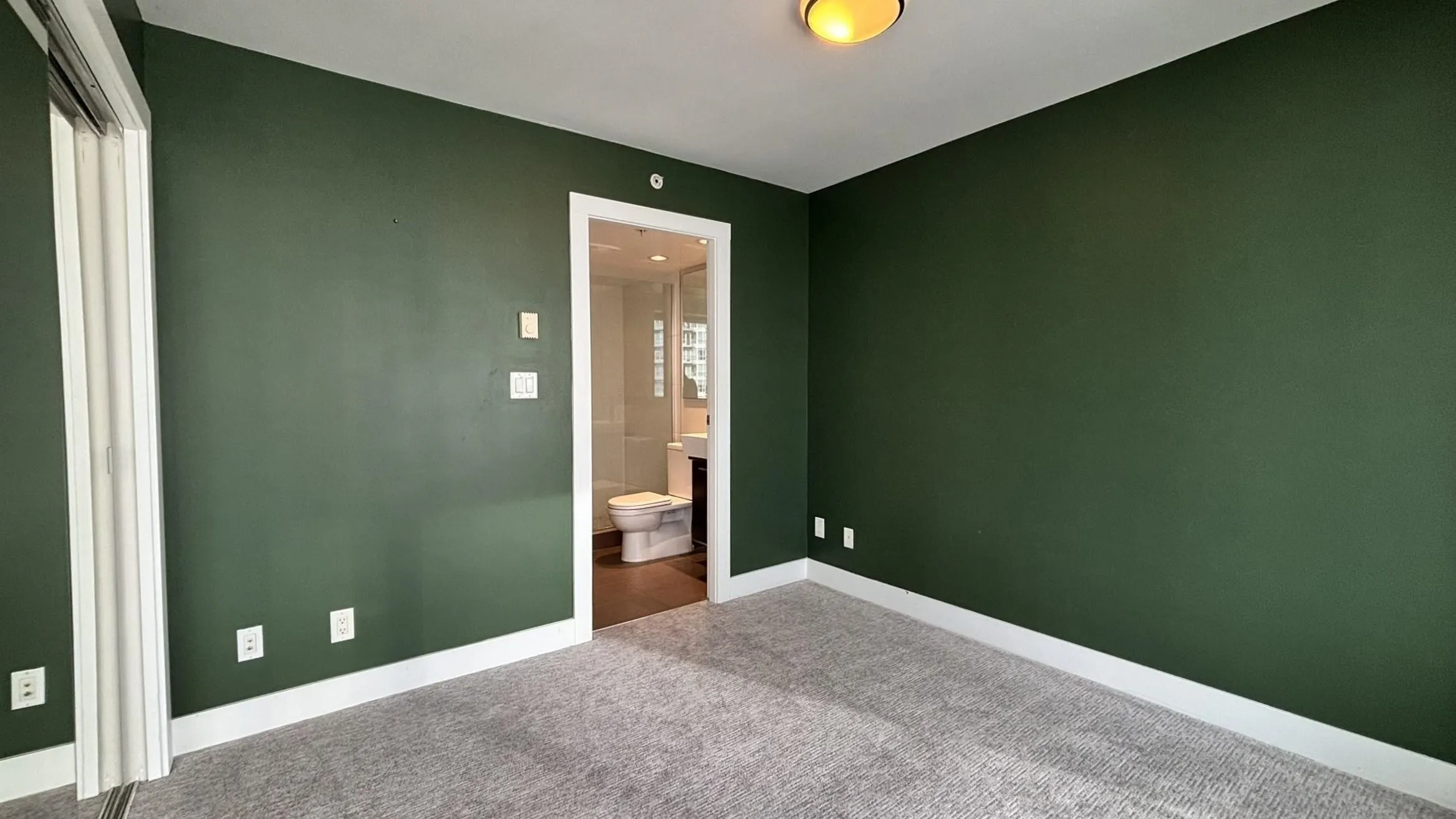 1601 535 Smithe Street