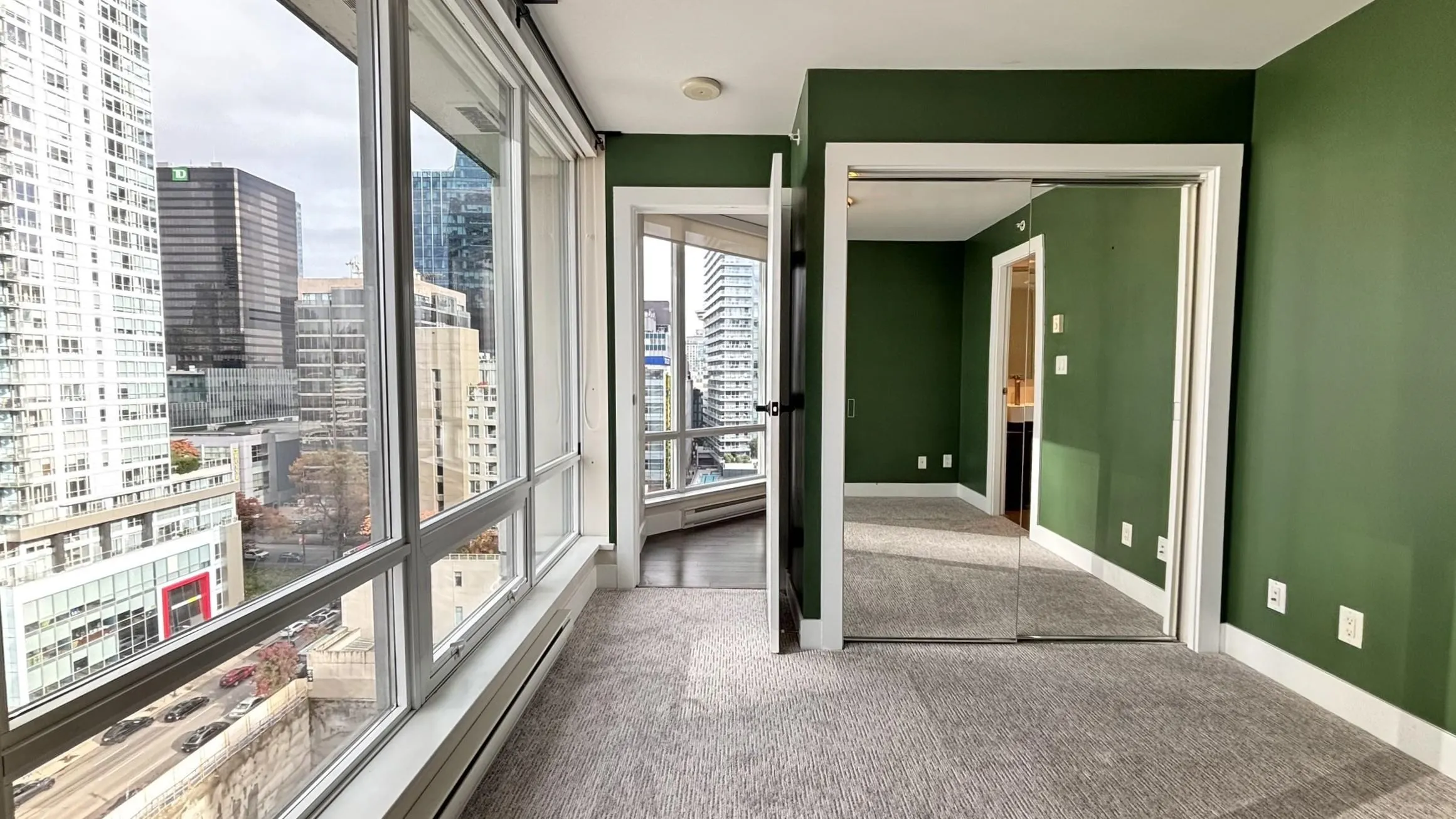 1601 535 Smithe Street