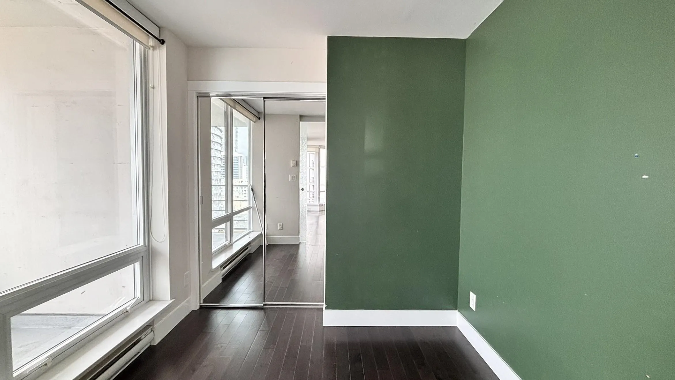 1601 535 Smithe Street