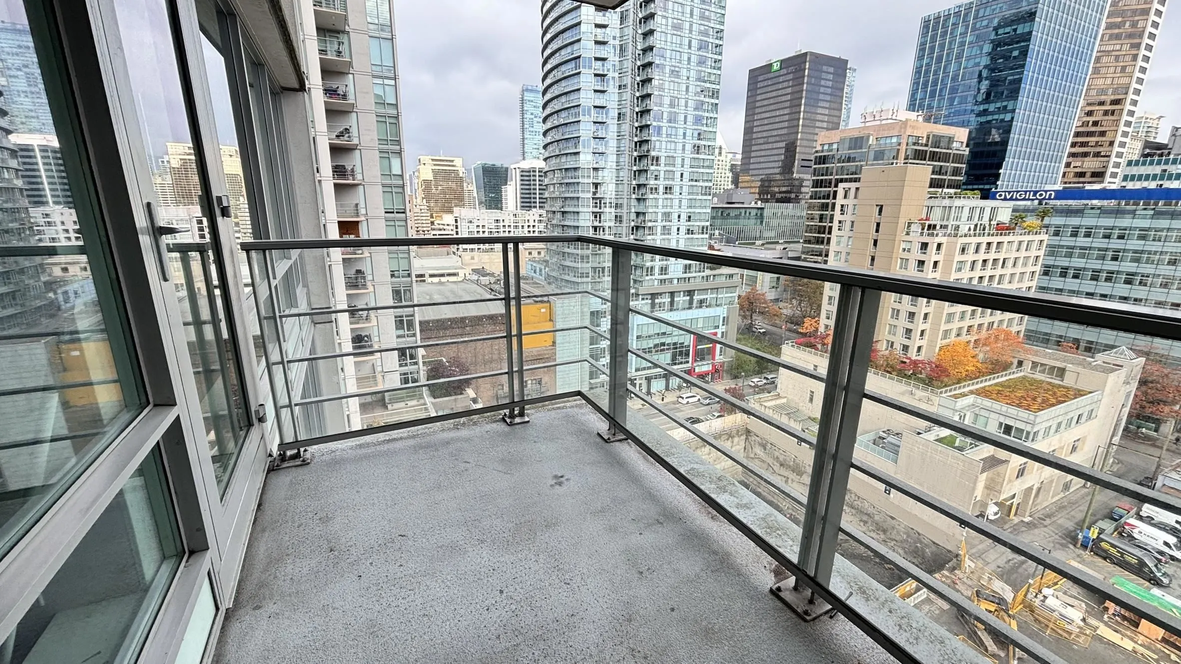 1601 535 Smithe Street