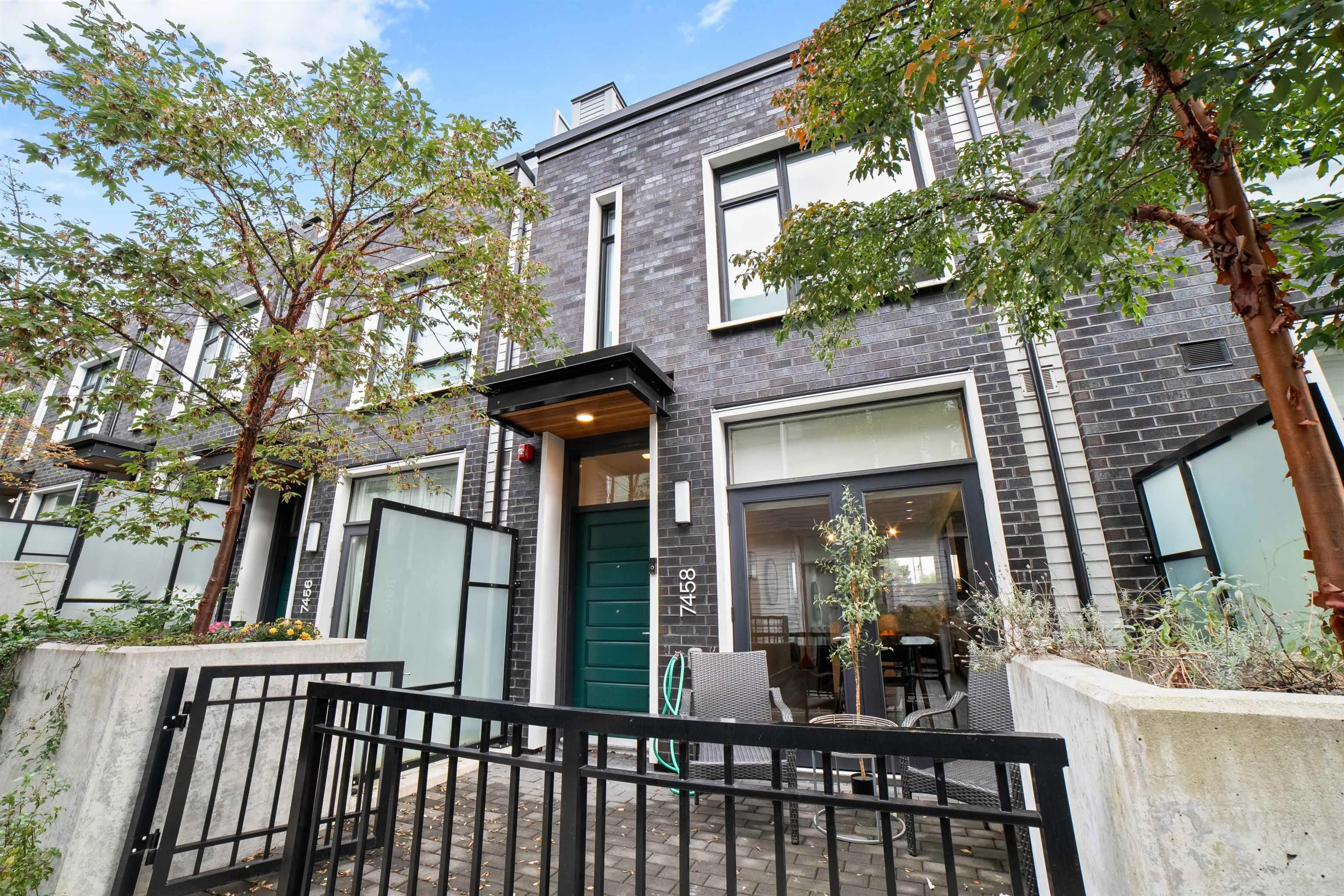 7458 Granville Street