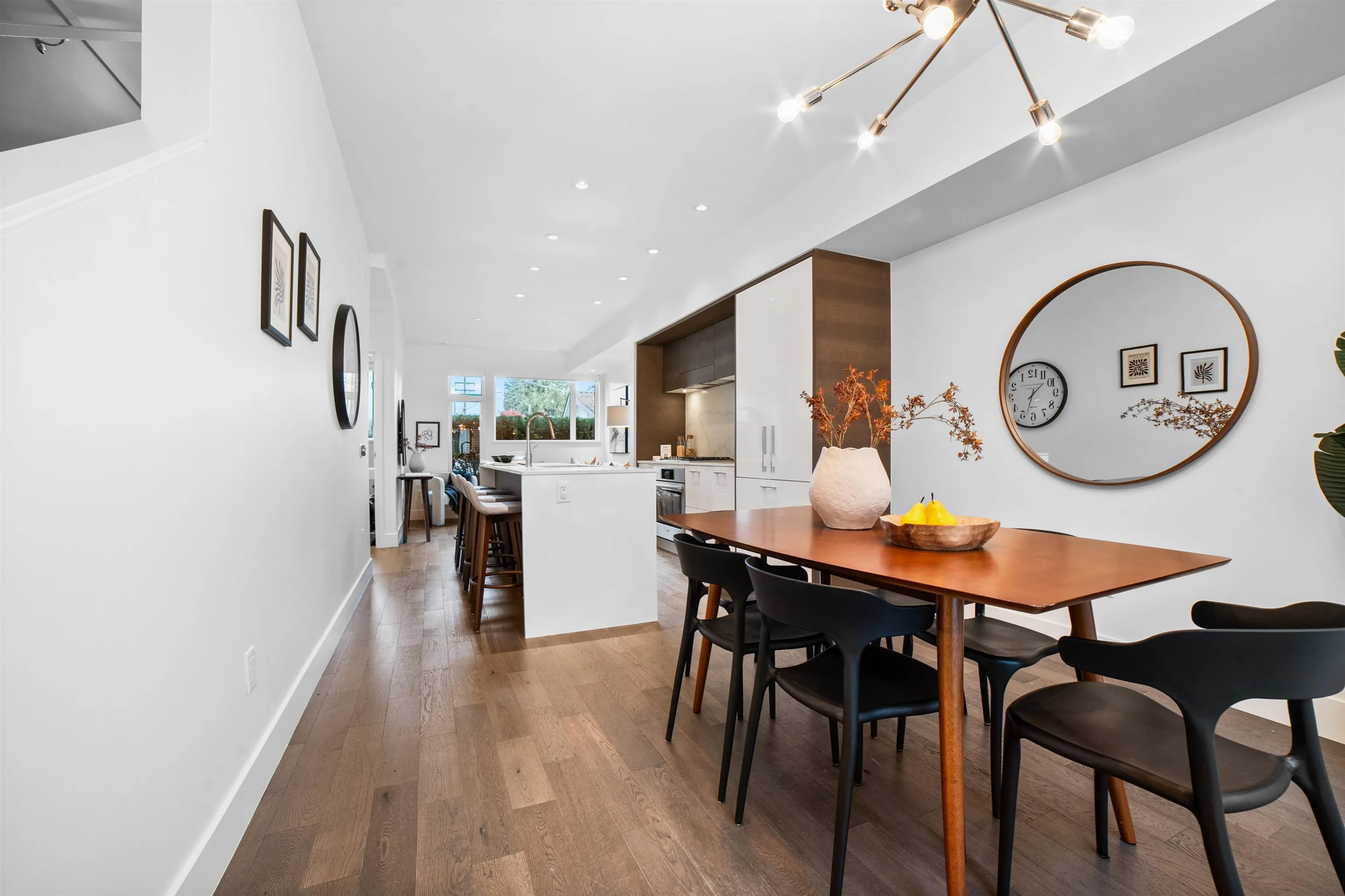 7458 Granville Street