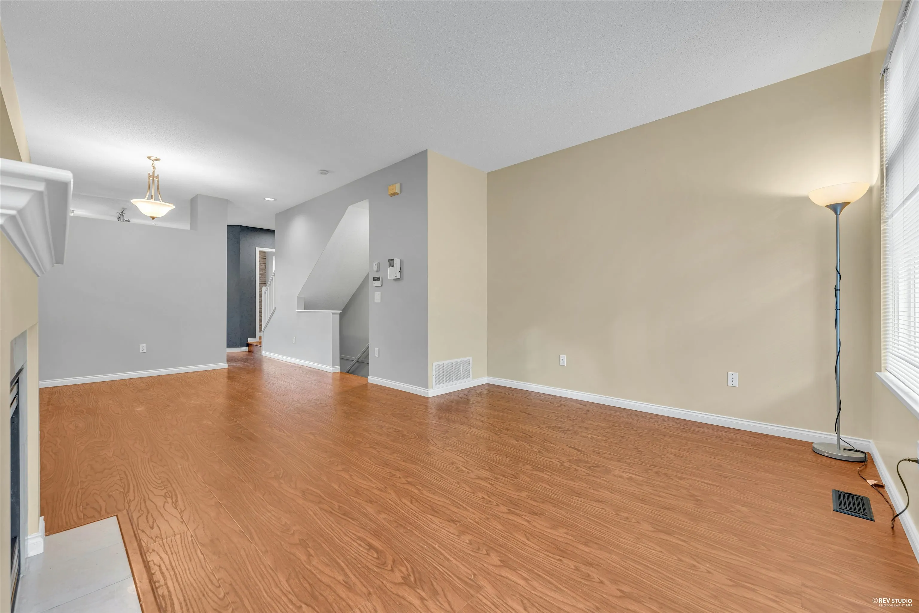 88 3711 Robson Court