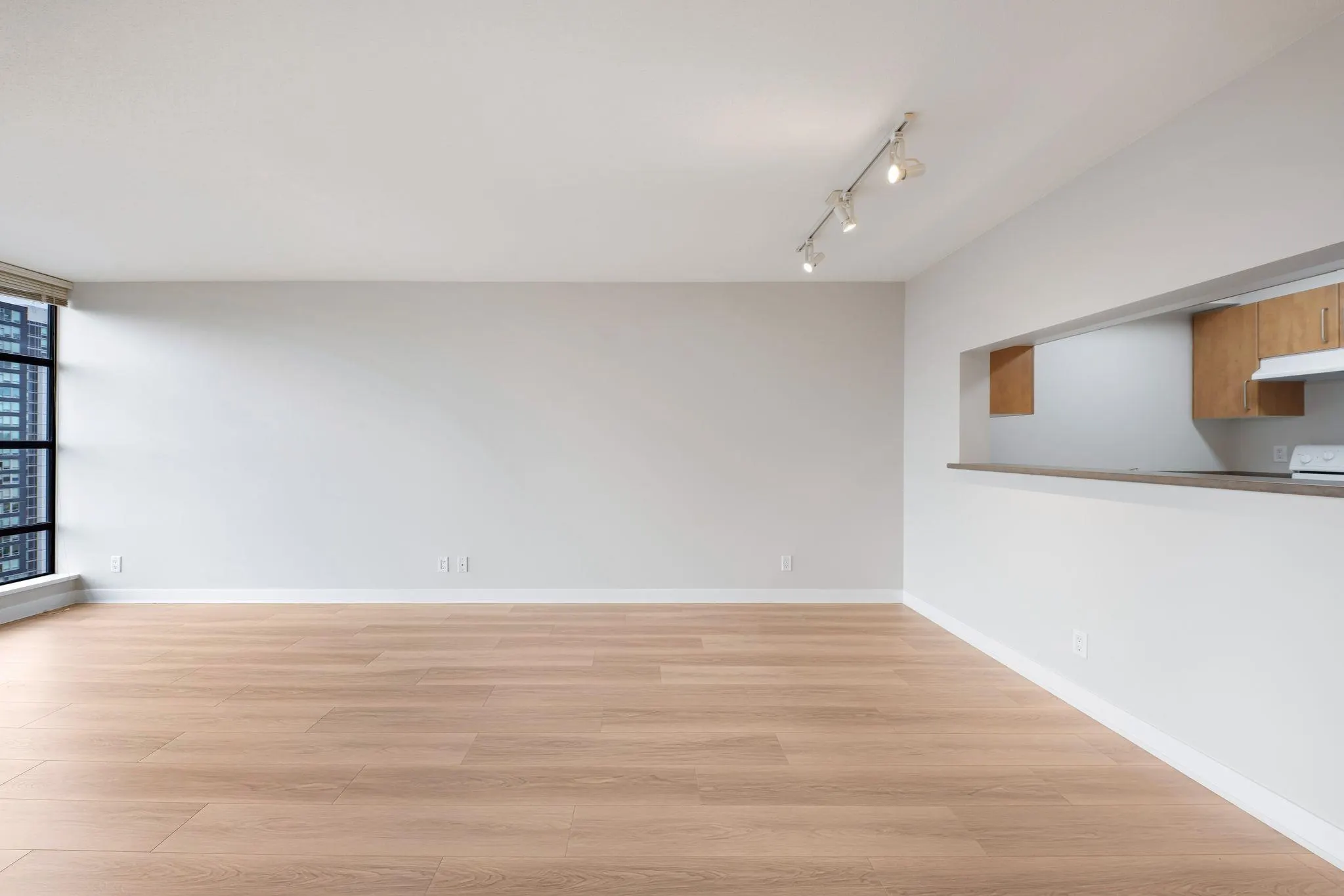 2410 5380 Oben Street