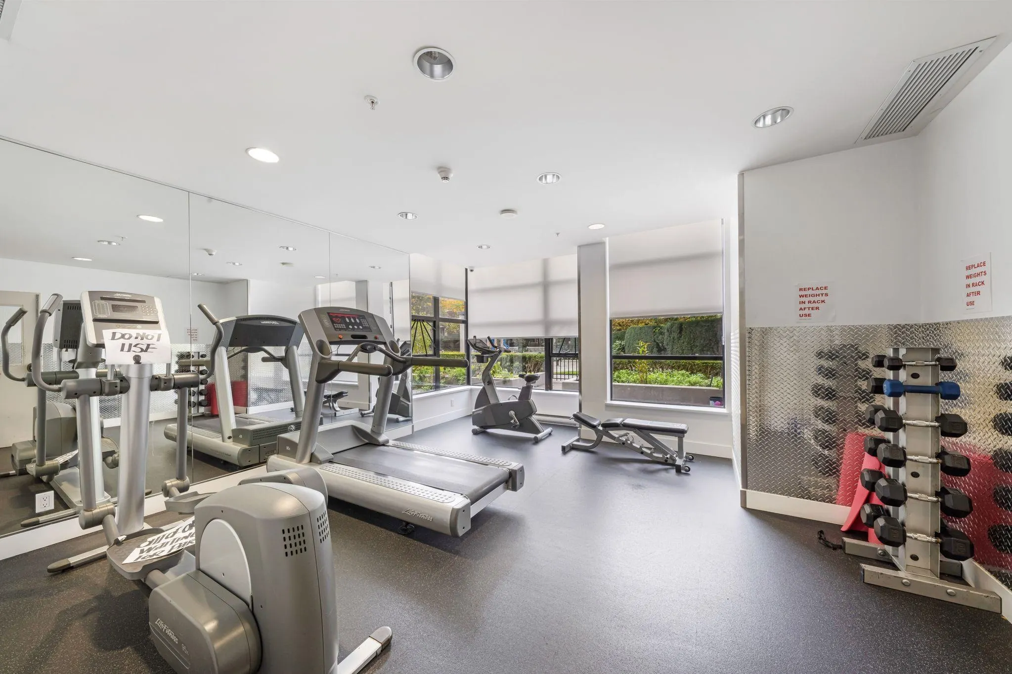 2410 5380 Oben Street