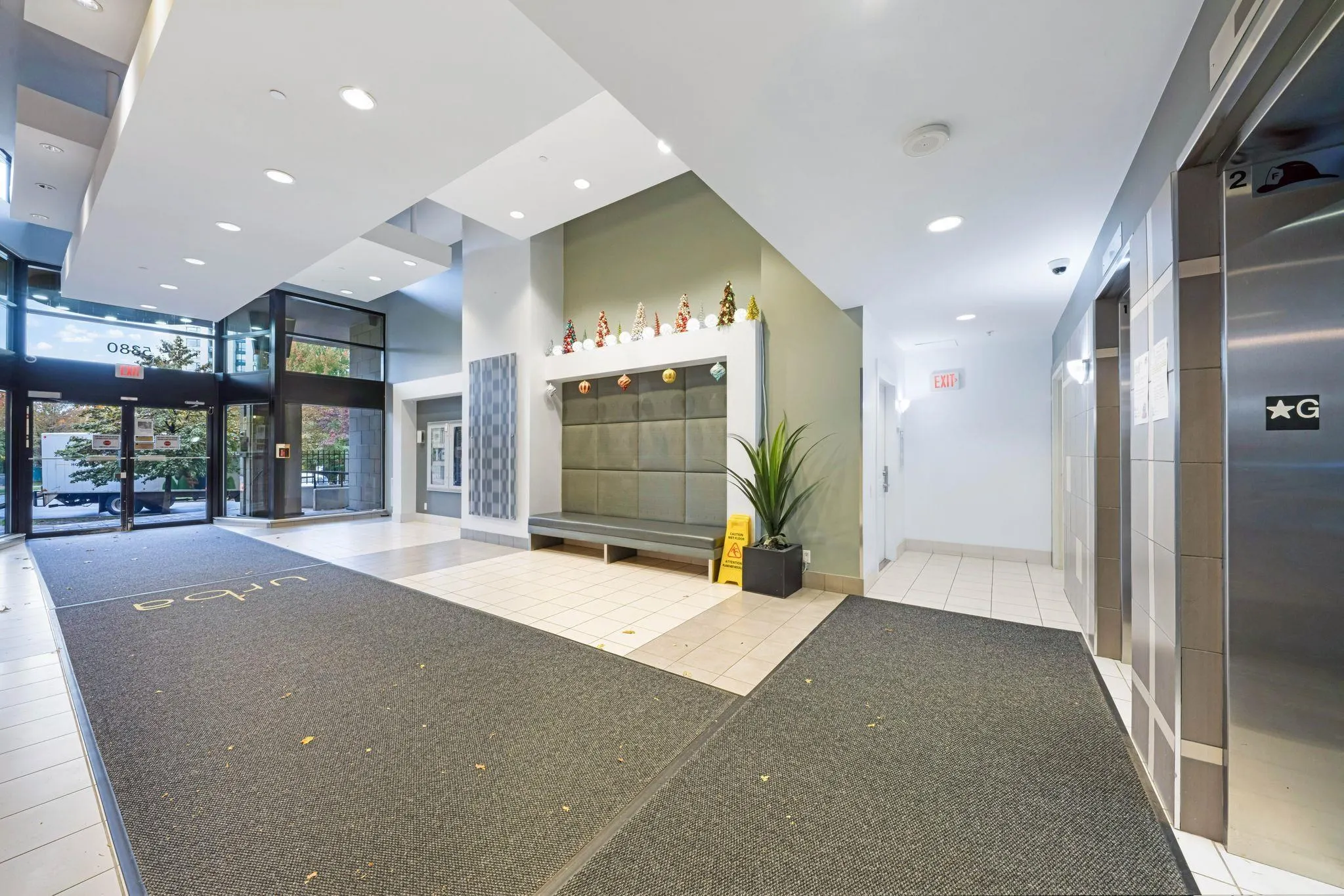 2410 5380 Oben Street