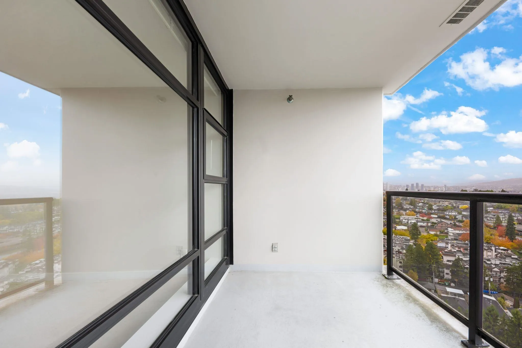 2410 5380 Oben Street