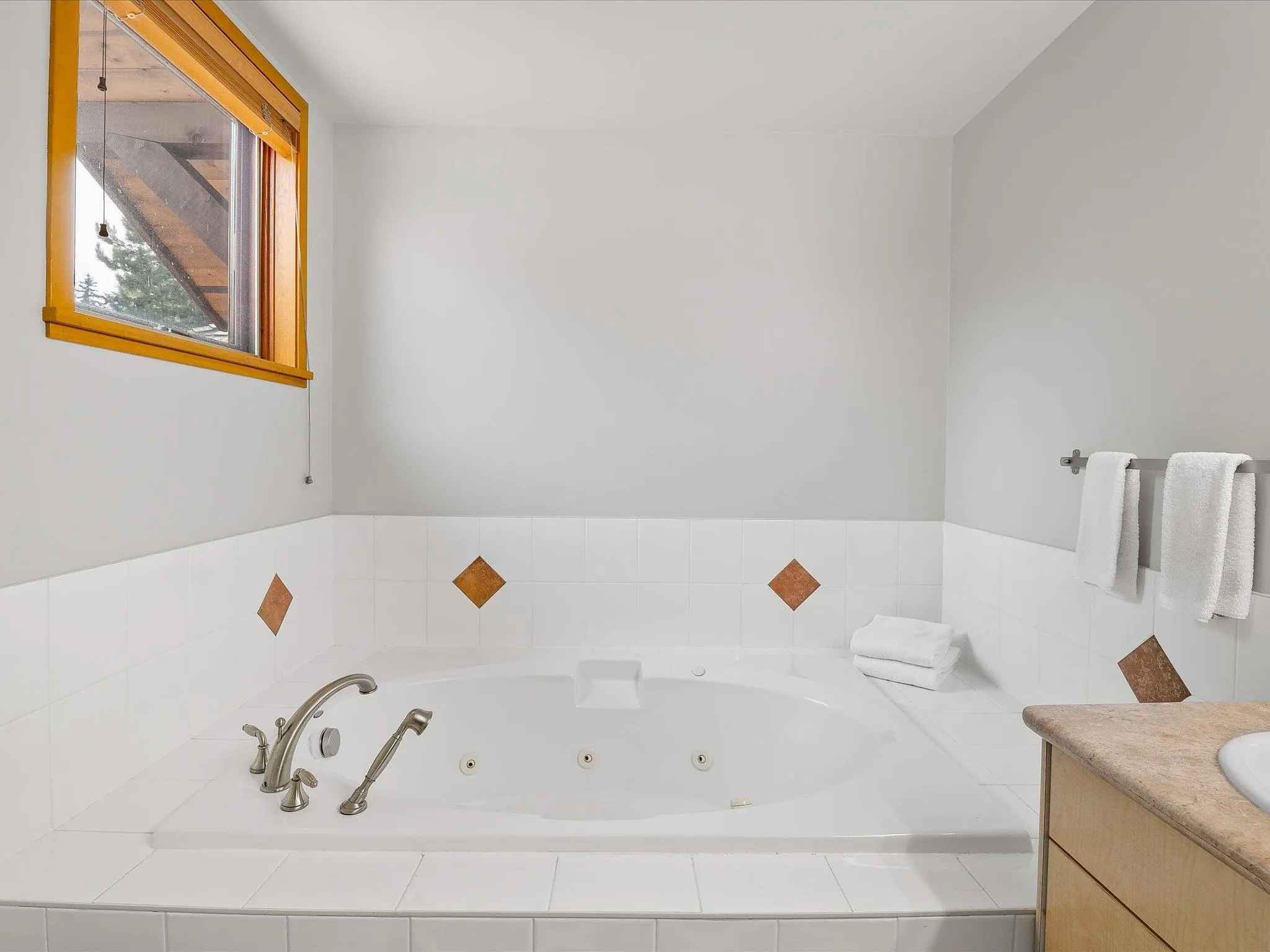 8107 Muirfield Crescent