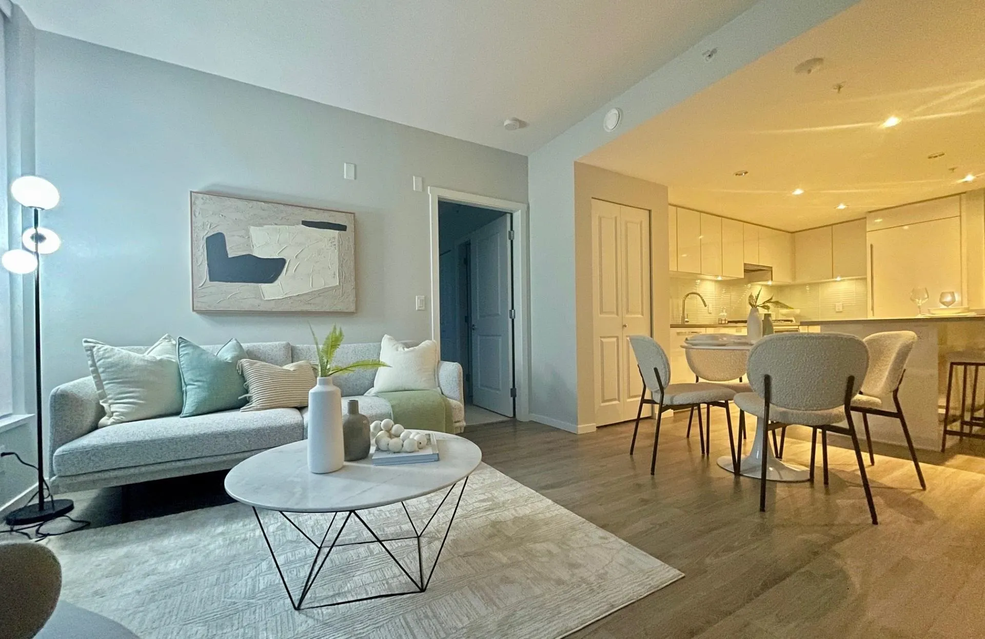 2502 6638 Dunblane Avenue