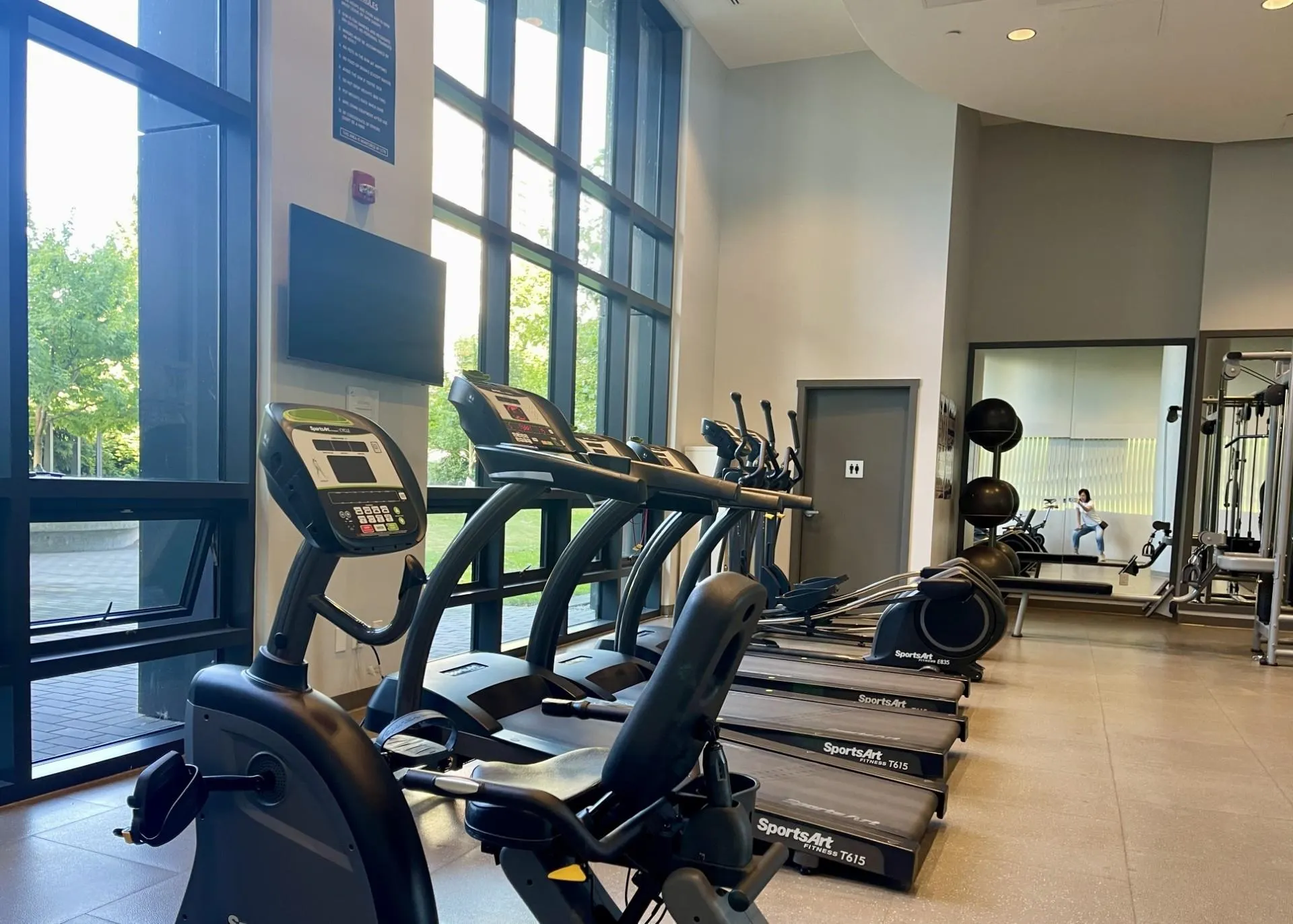 2502 6638 Dunblane Avenue