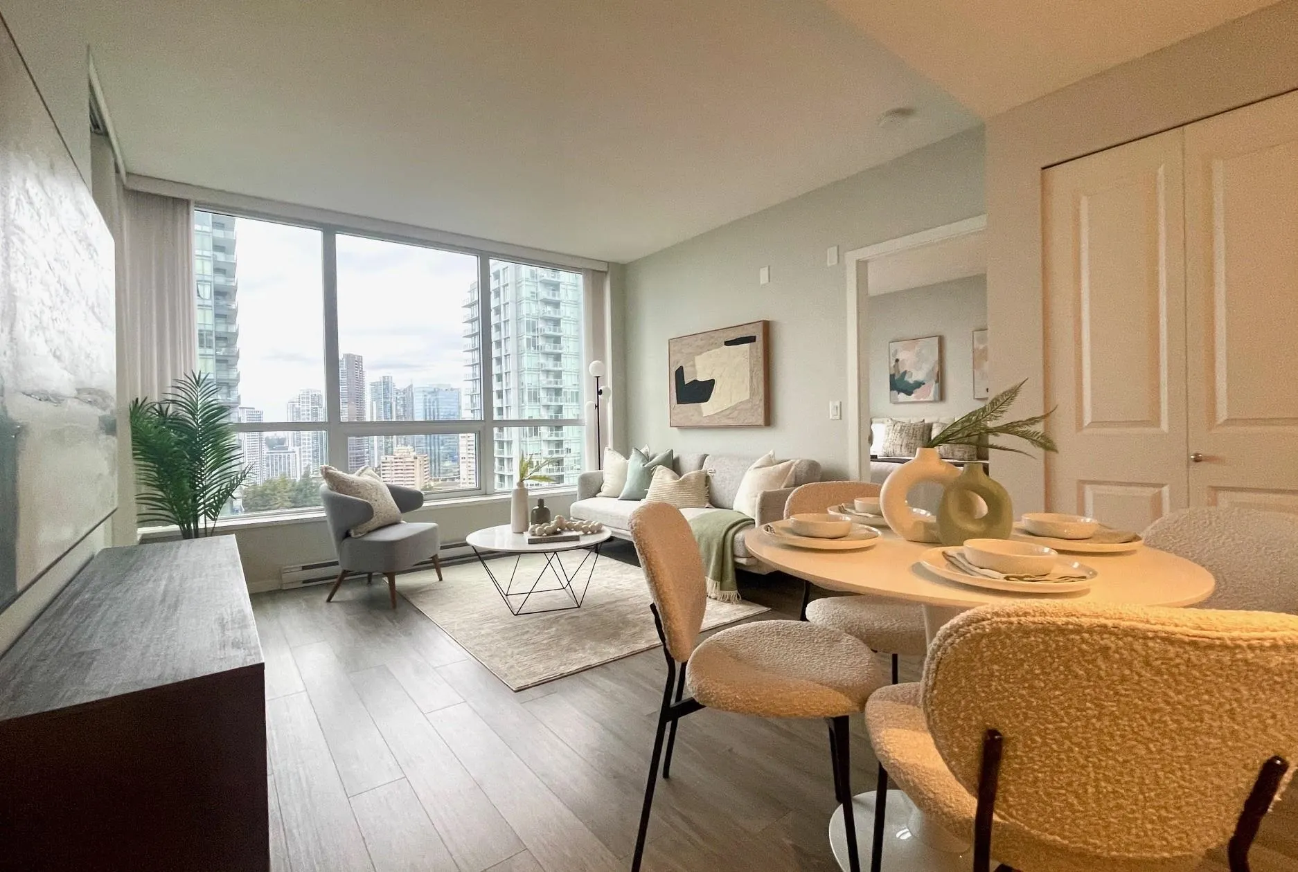 2502 6638 Dunblane Avenue