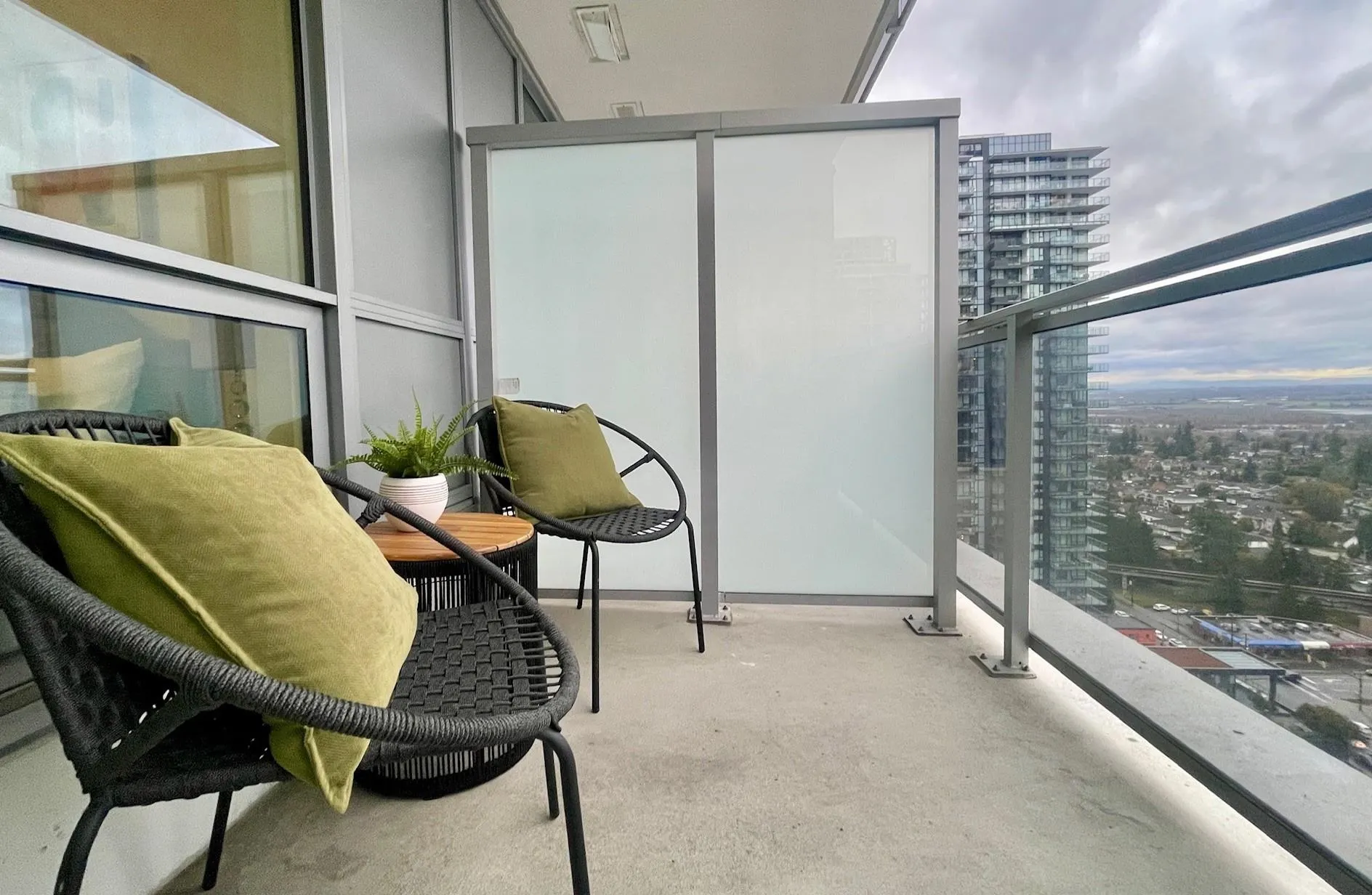 2502 6638 Dunblane Avenue