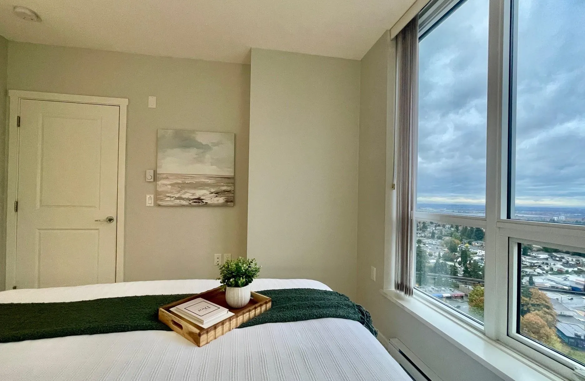 2502 6638 Dunblane Avenue