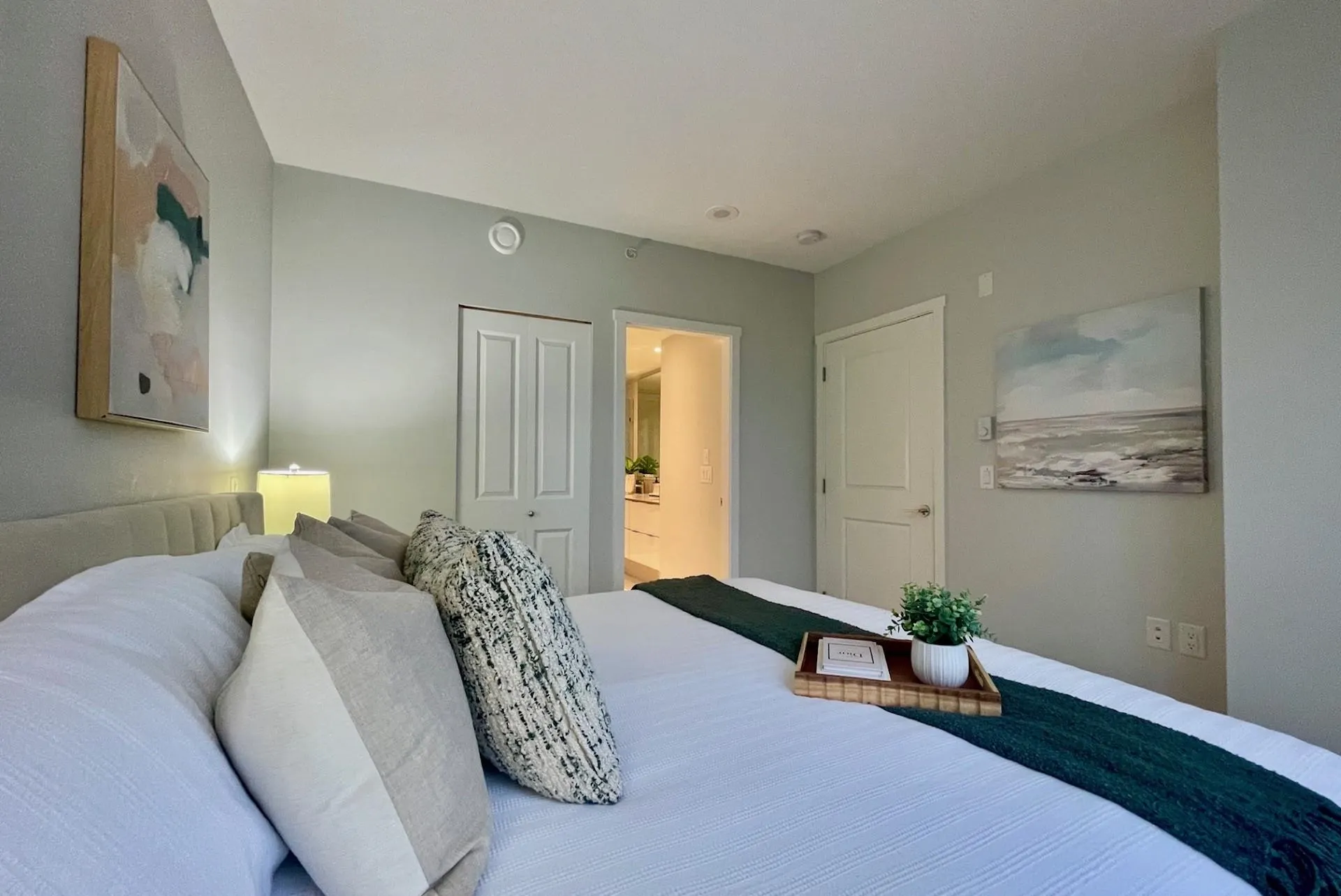 2502 6638 Dunblane Avenue