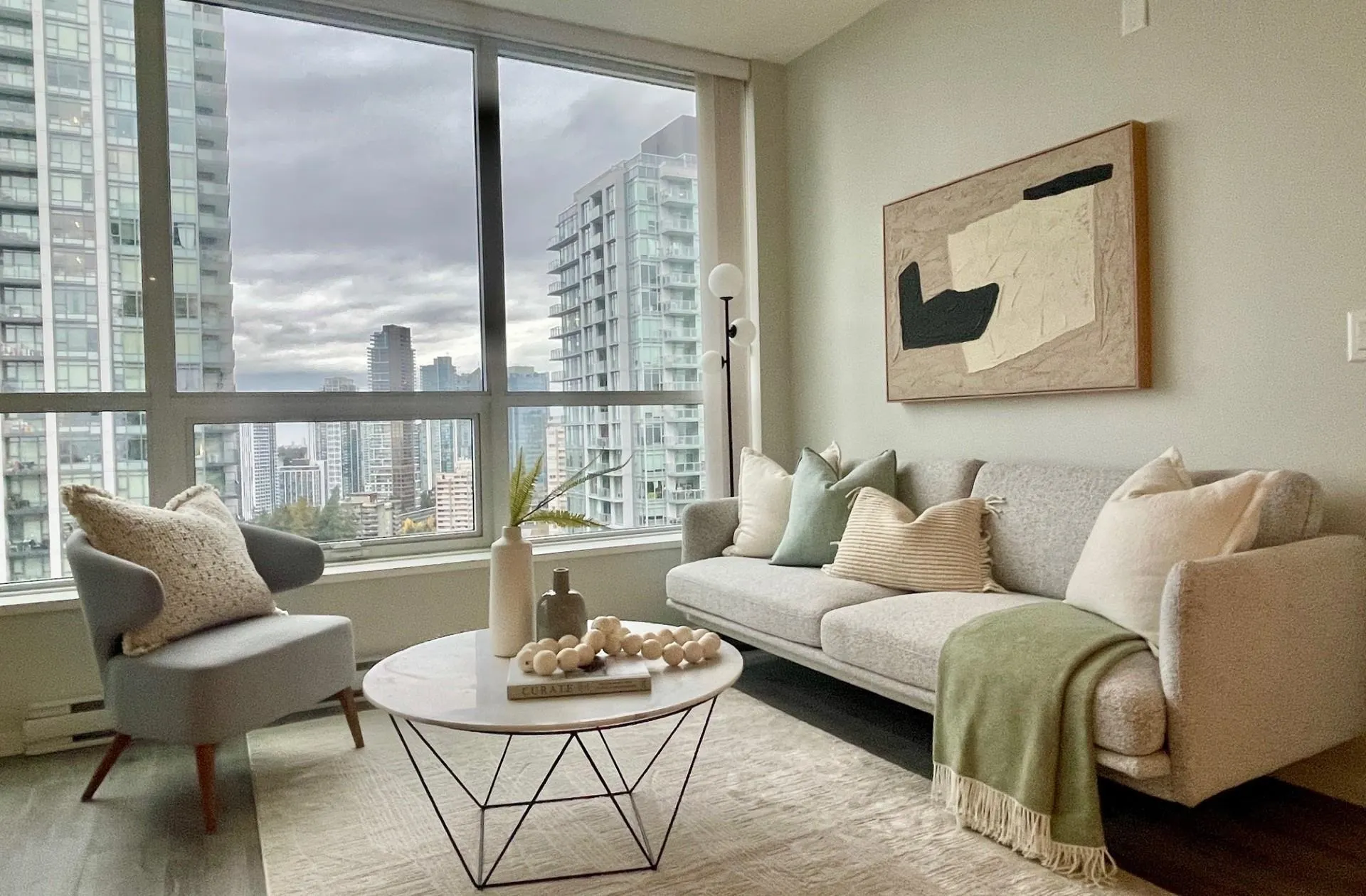 2502 6638 Dunblane Avenue