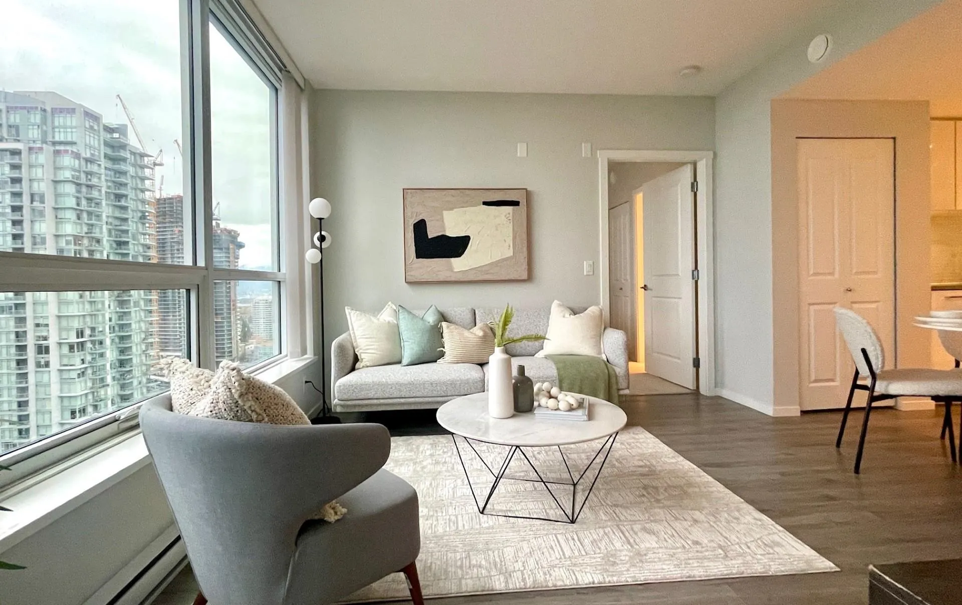 2502 6638 Dunblane Avenue