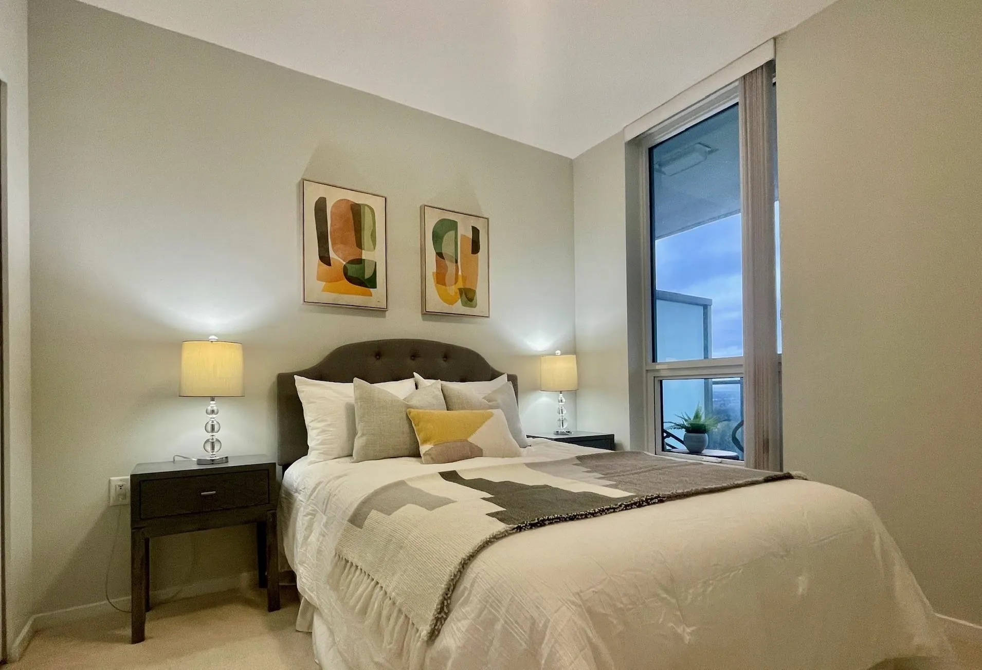 2502 6638 Dunblane Avenue