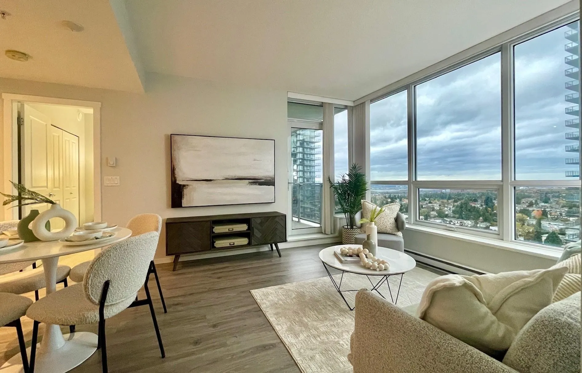 2502 6638 Dunblane Avenue