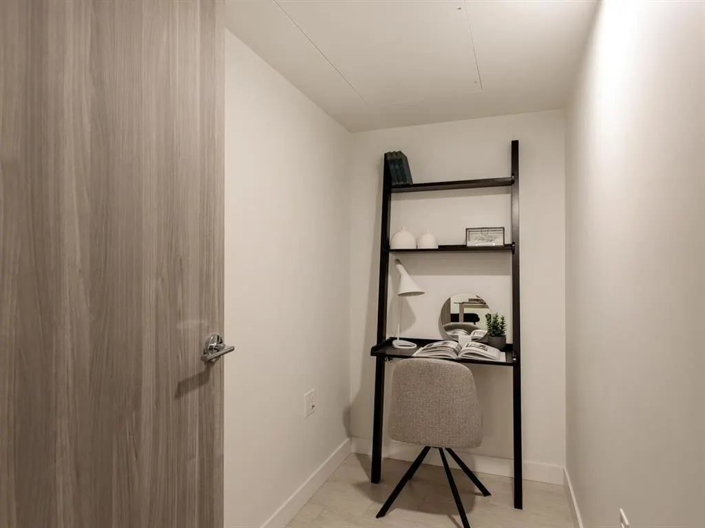 911 1768 Cook Street