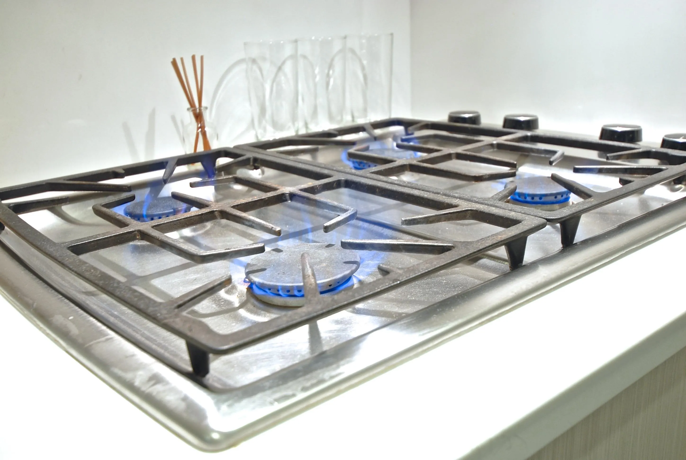 909 933 Seymour Street