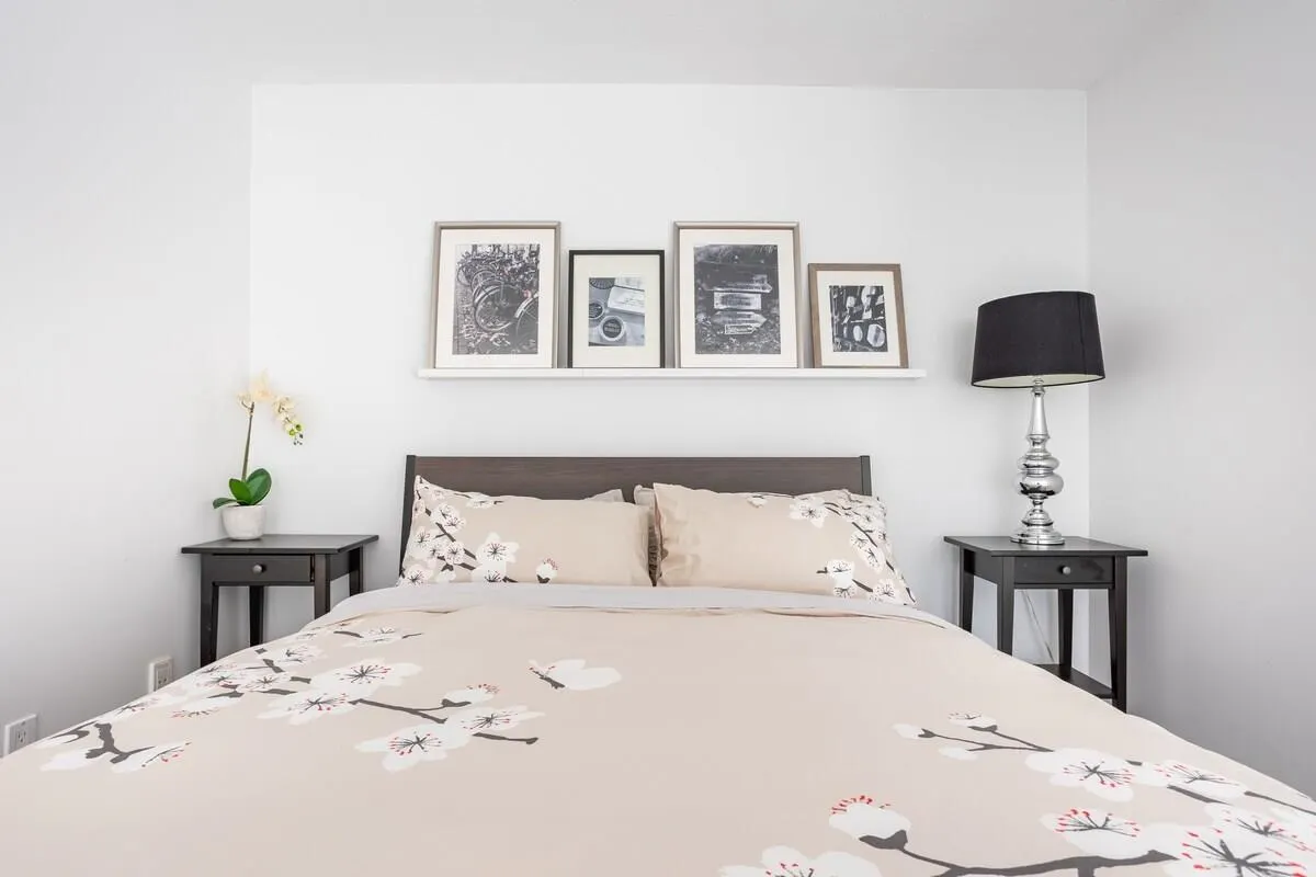 909 933 Seymour Street