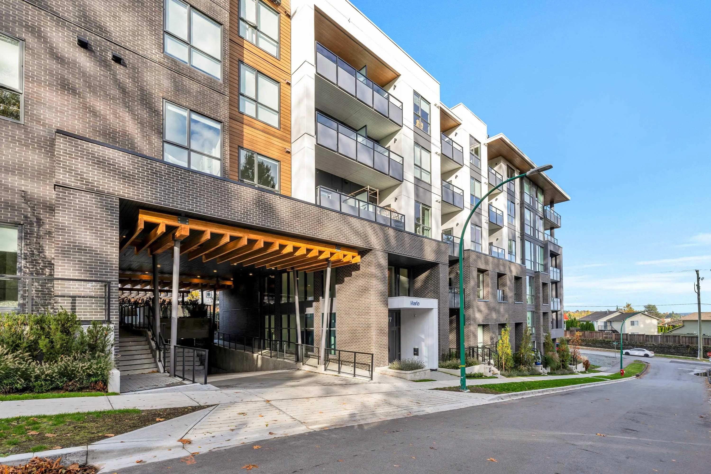 208 19577 65b Avenue