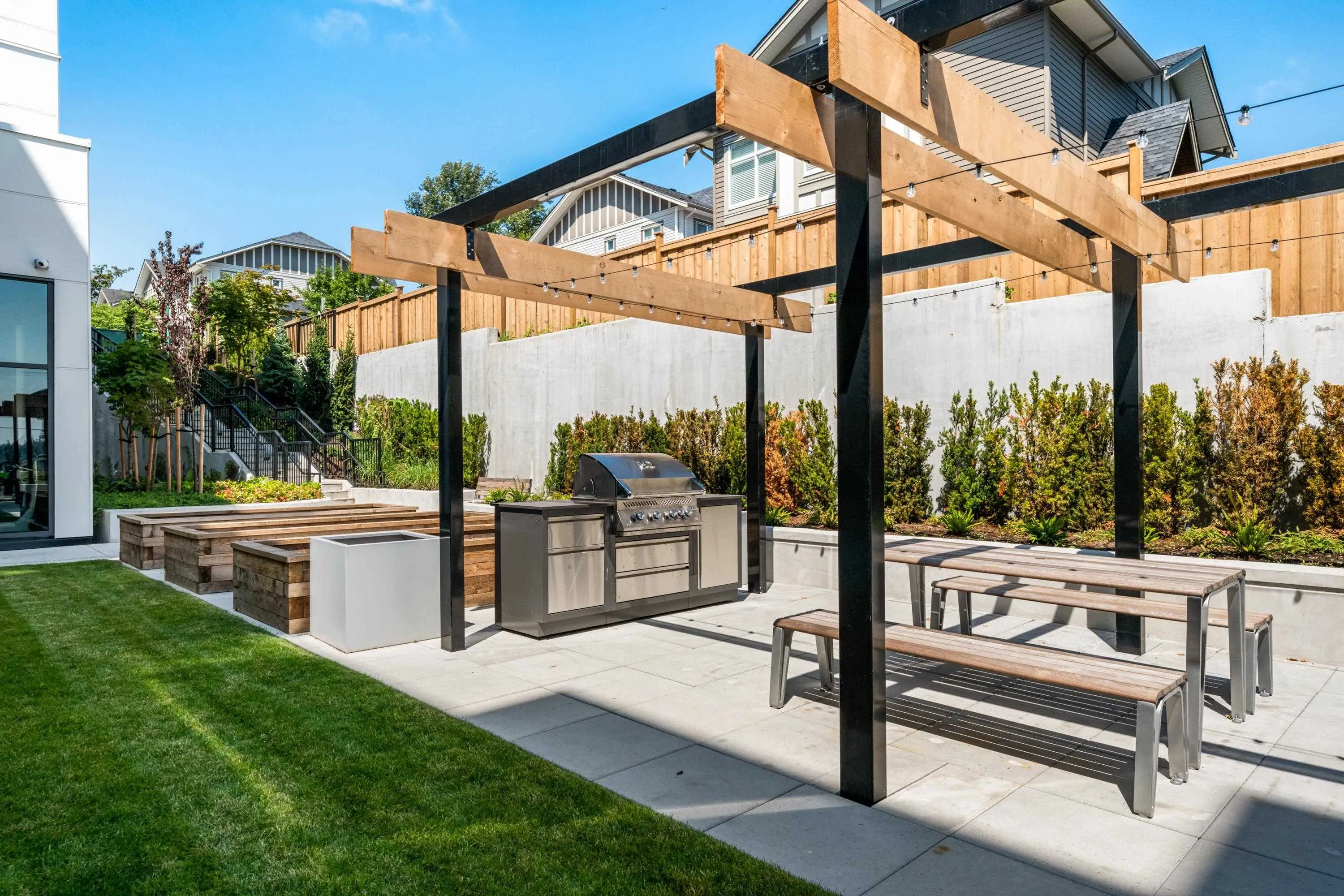 208 19577 65b Avenue