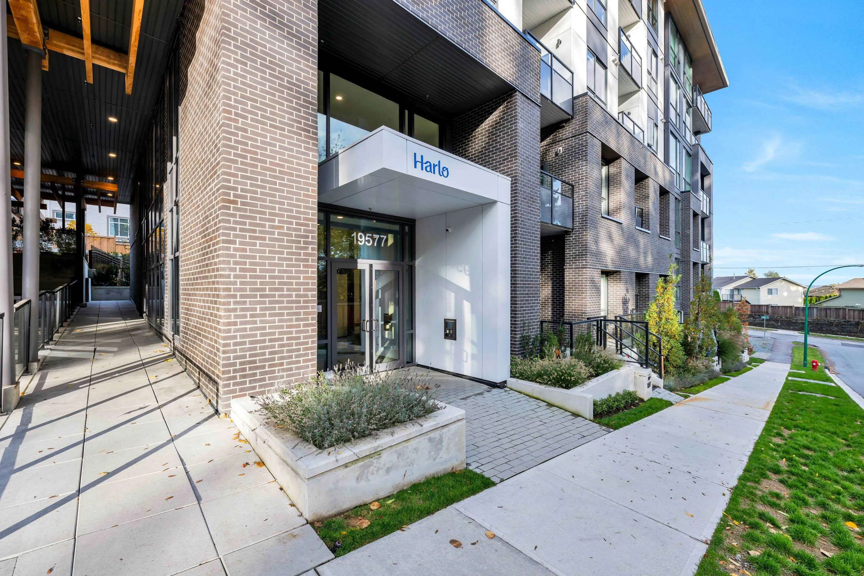 208 19577 65b Avenue