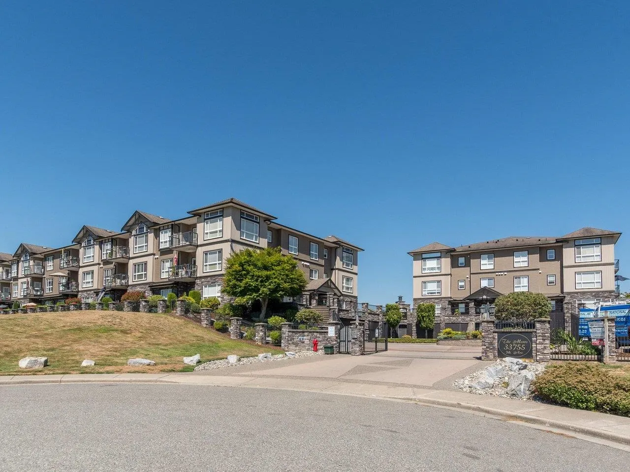 307 33755 7th Avenue