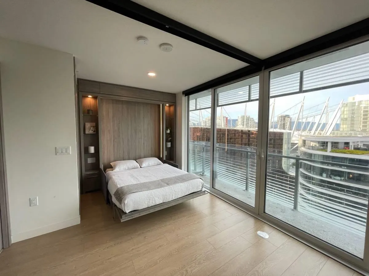 2010 89 Nelson Street