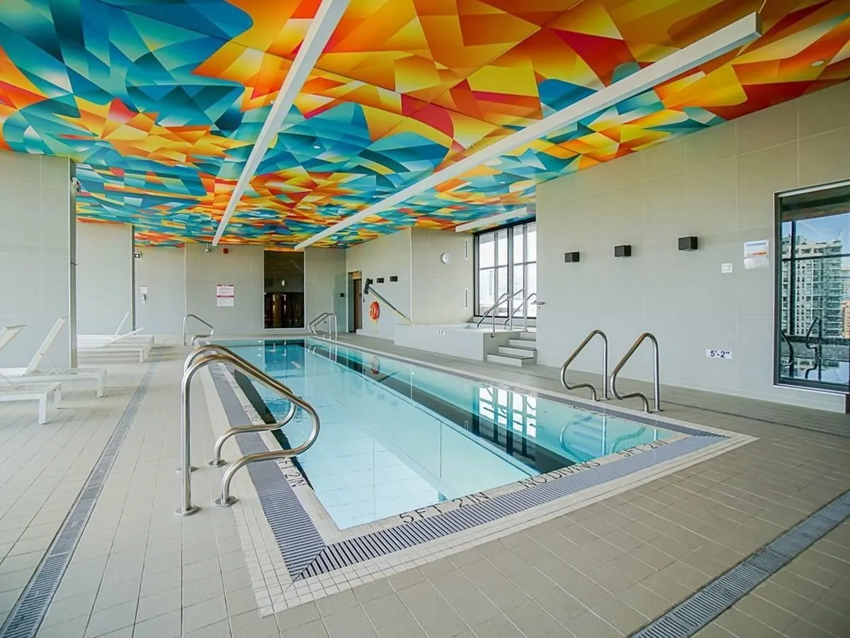 2010 89 Nelson Street