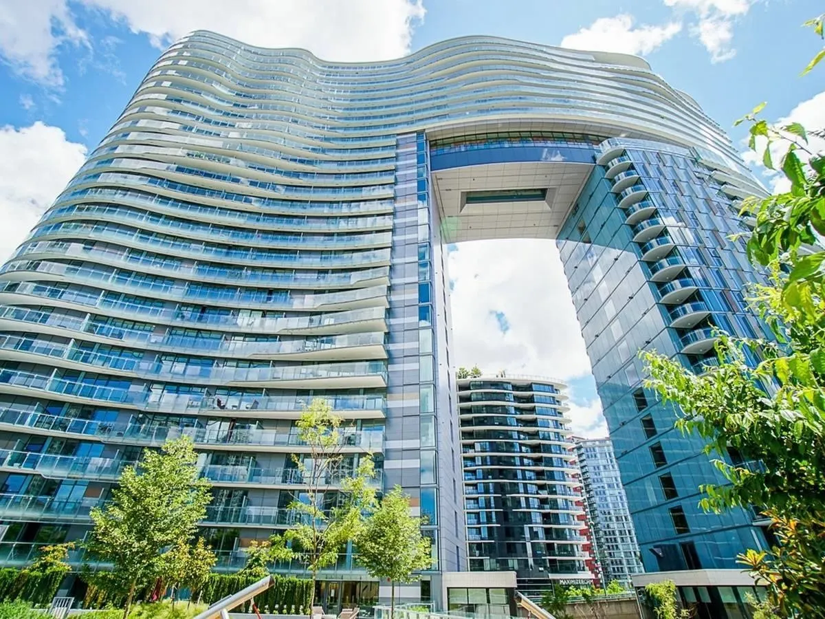 2010 89 Nelson Street