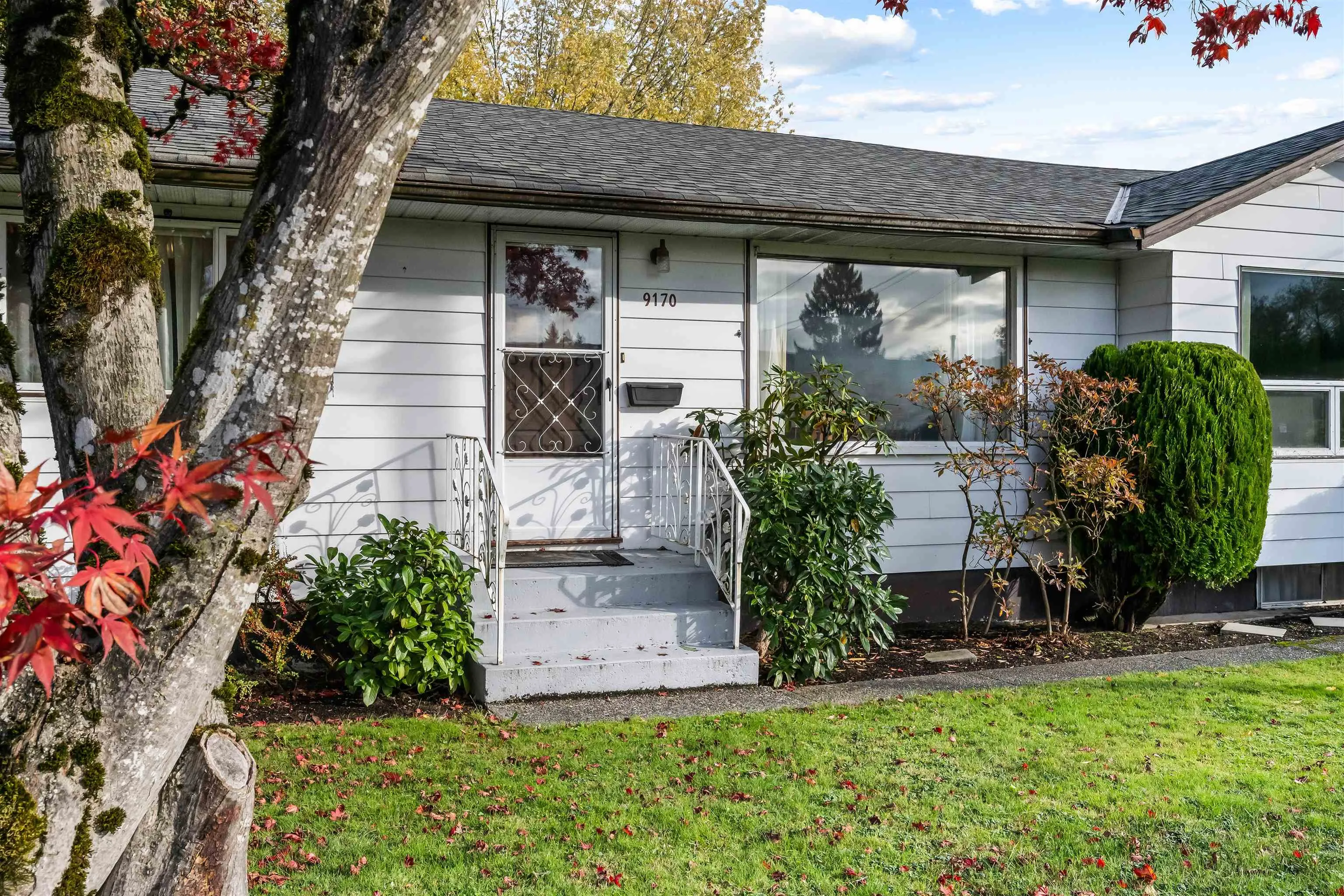 9170 Holly Street