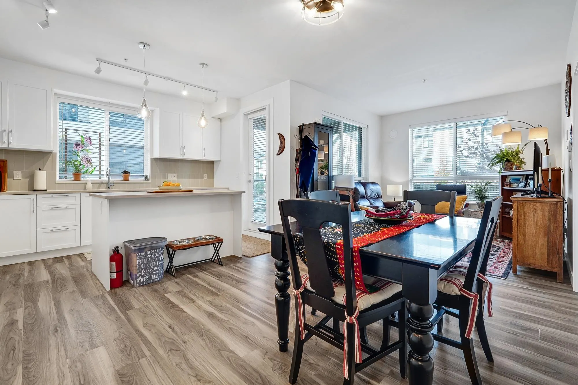 110 20356 72b Avenue