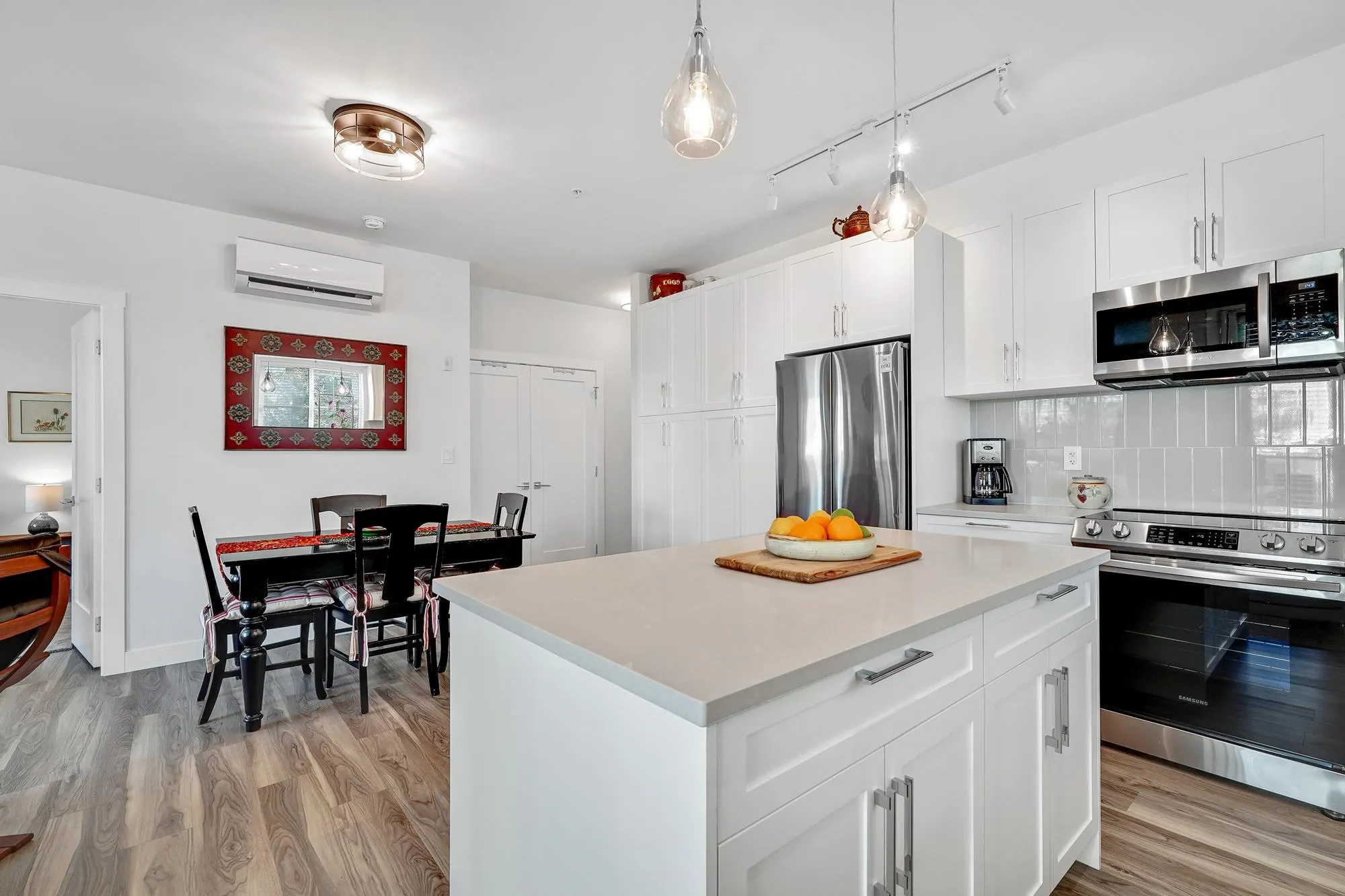 110 20356 72b Avenue