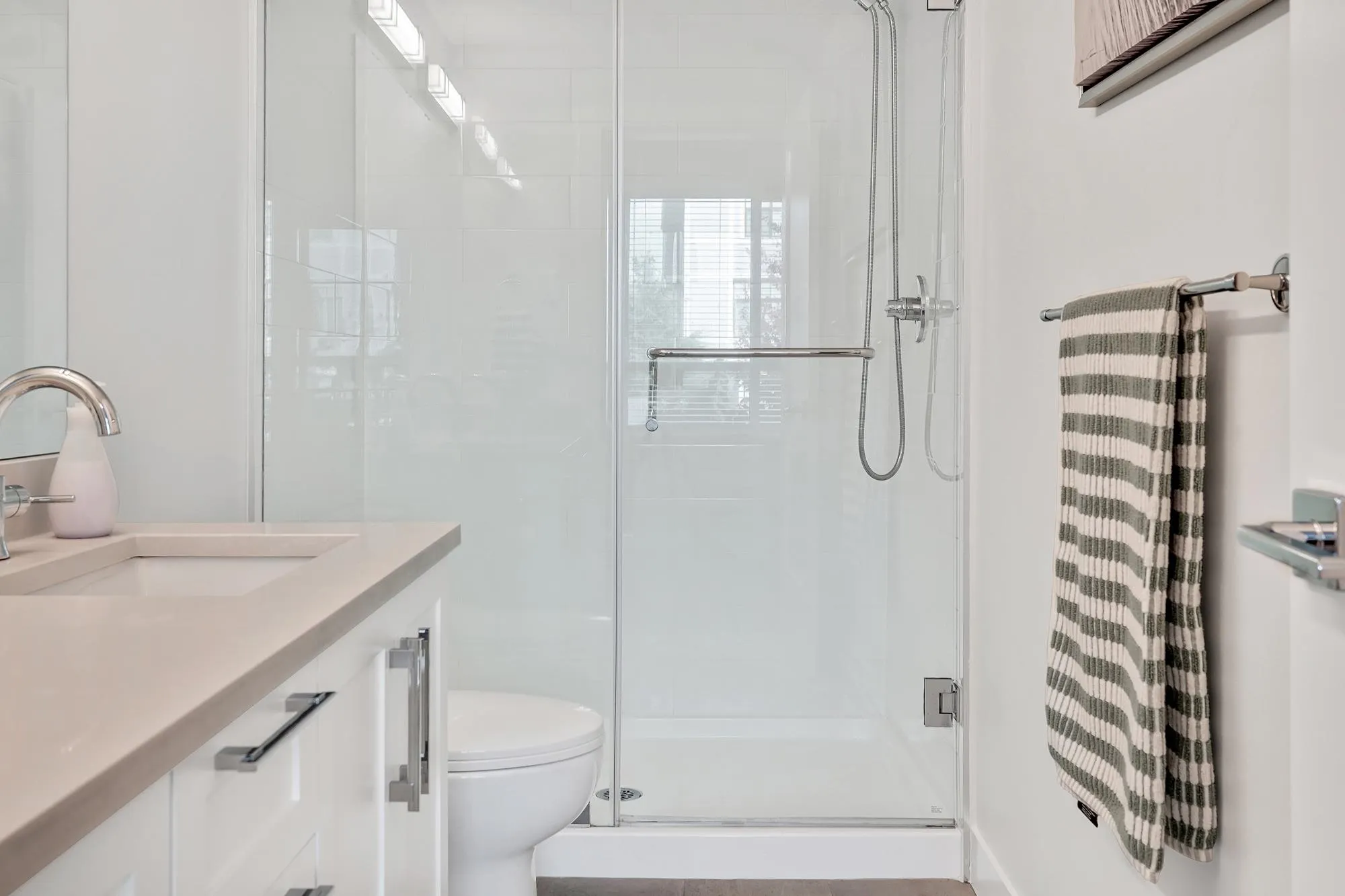 110 20356 72b Avenue