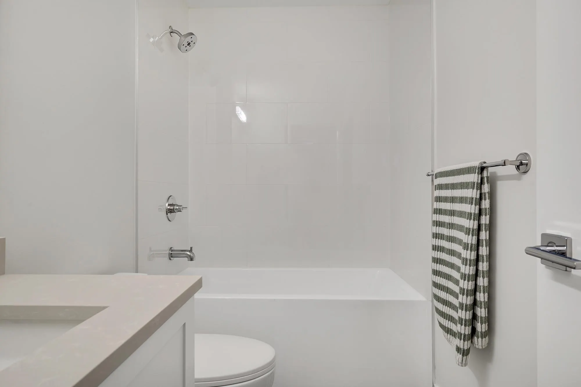 110 20356 72b Avenue