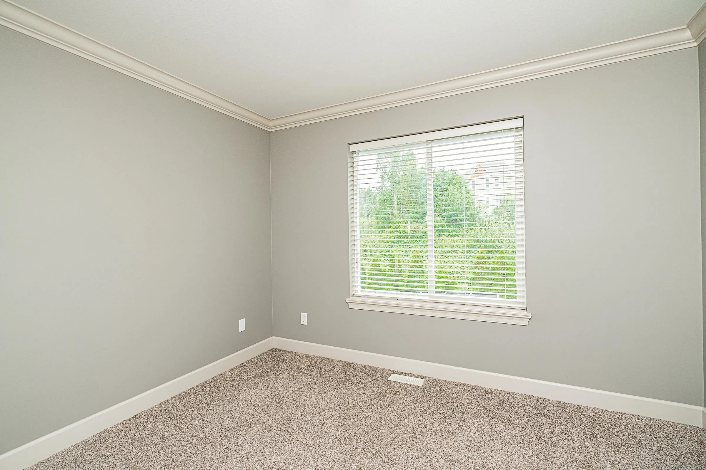 3387 Gislason Avenue