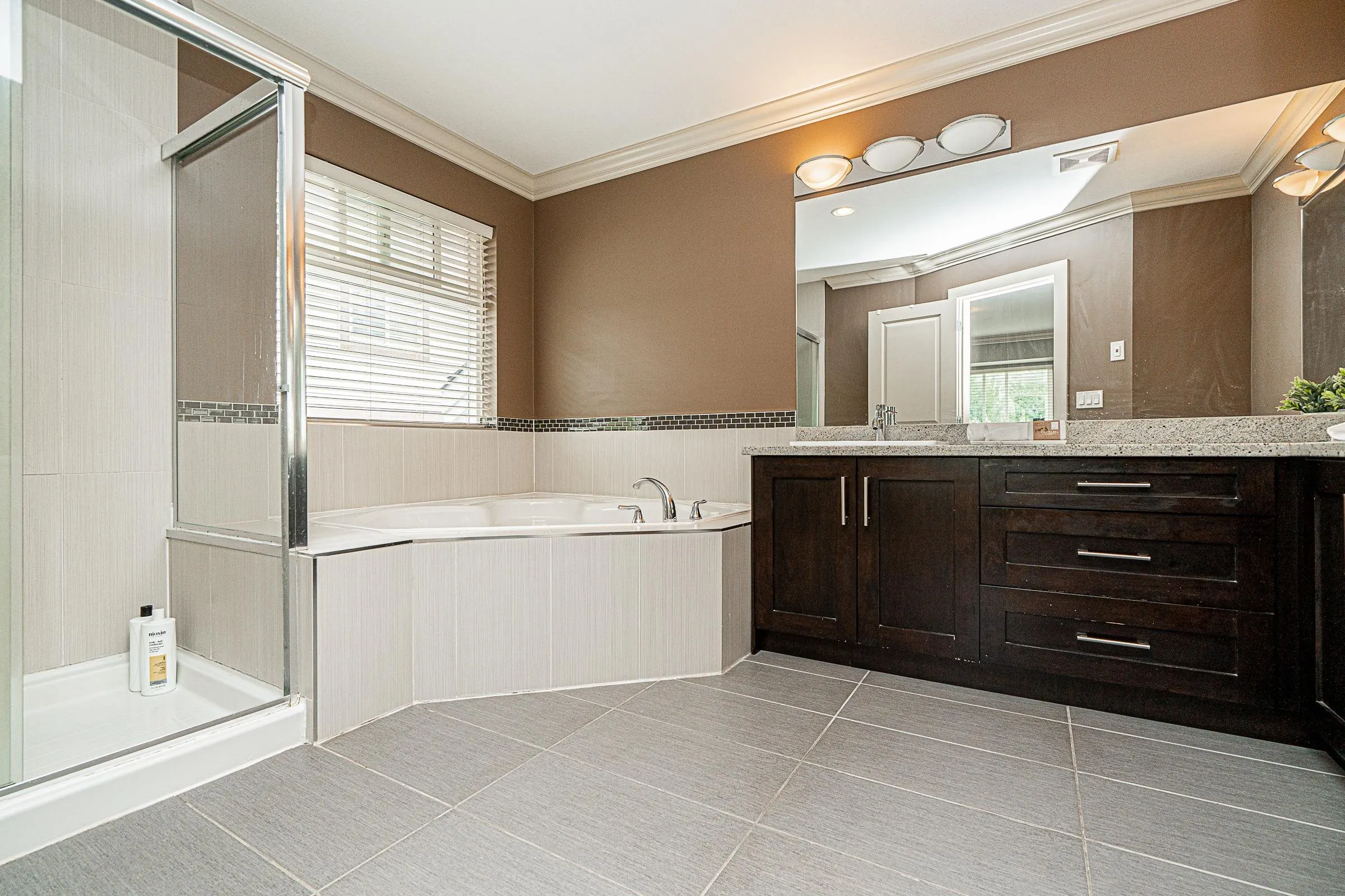 3387 Gislason Avenue