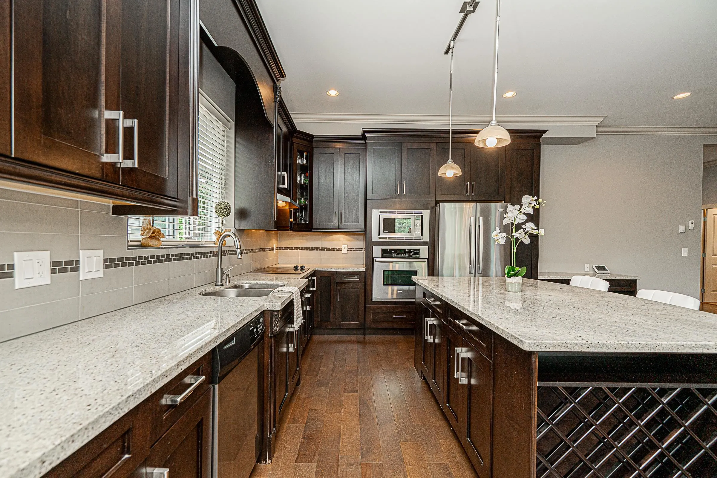 3387 Gislason Avenue