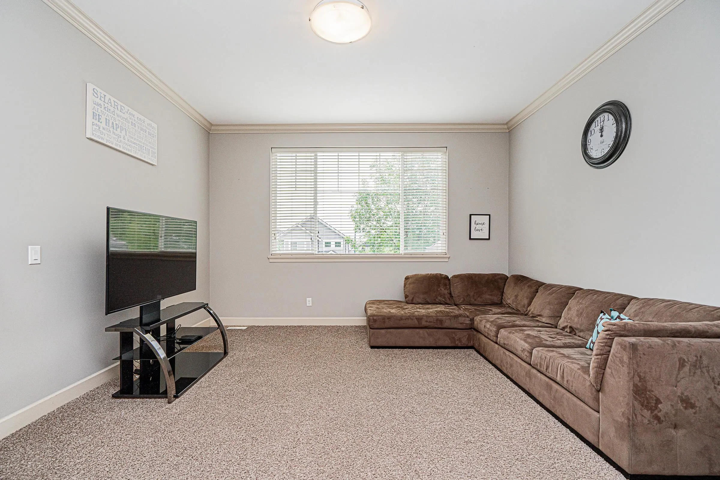 3387 Gislason Avenue