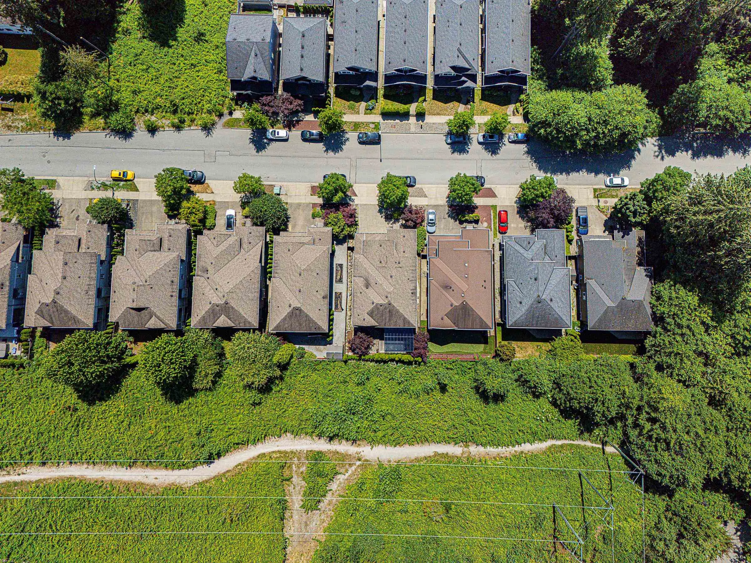 3387 Gislason Avenue