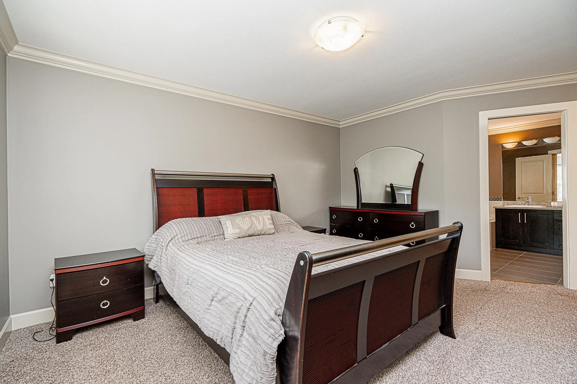 3387 Gislason Avenue