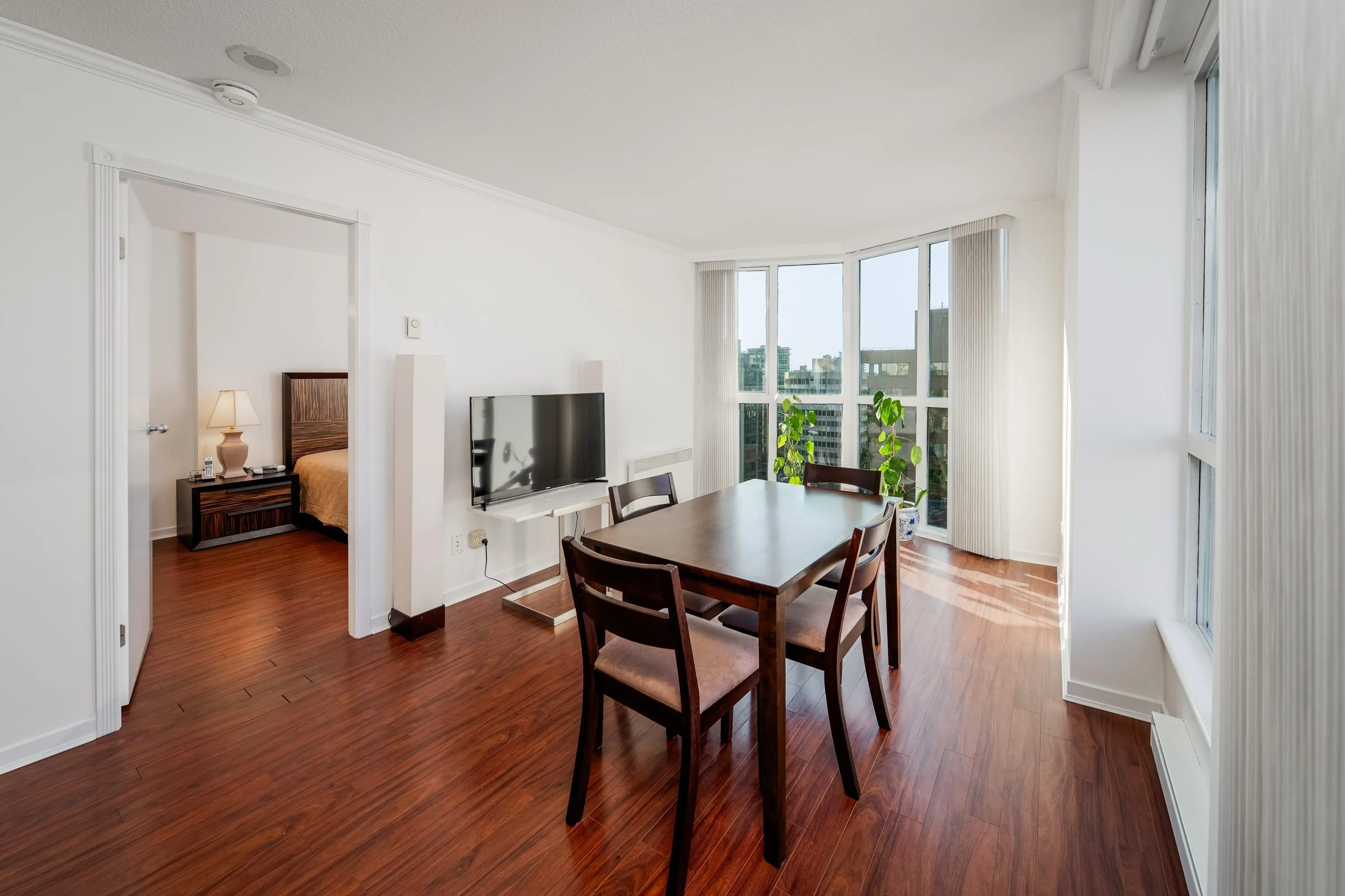 1808 1188 Howe Street