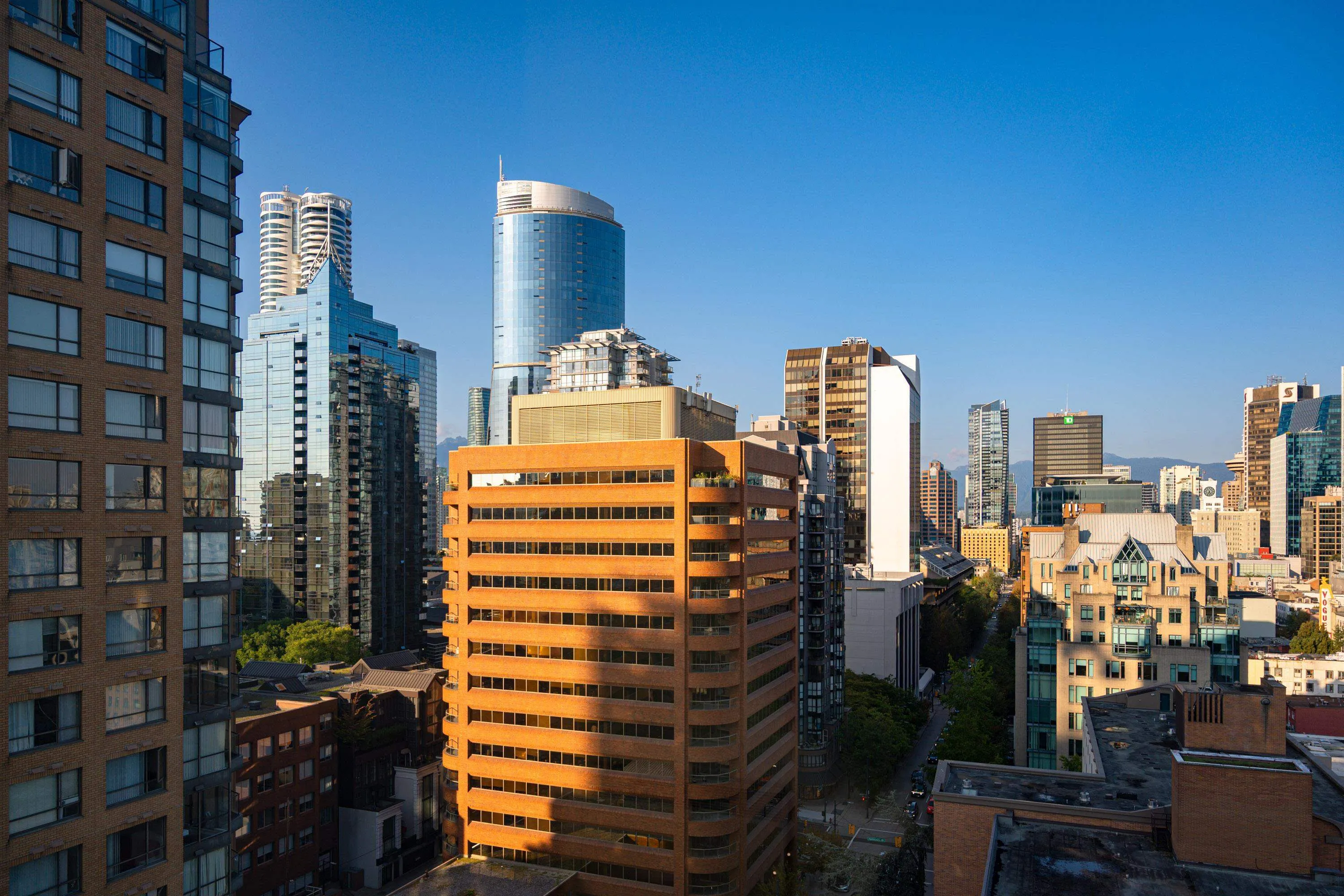 1808 1188 Howe Street