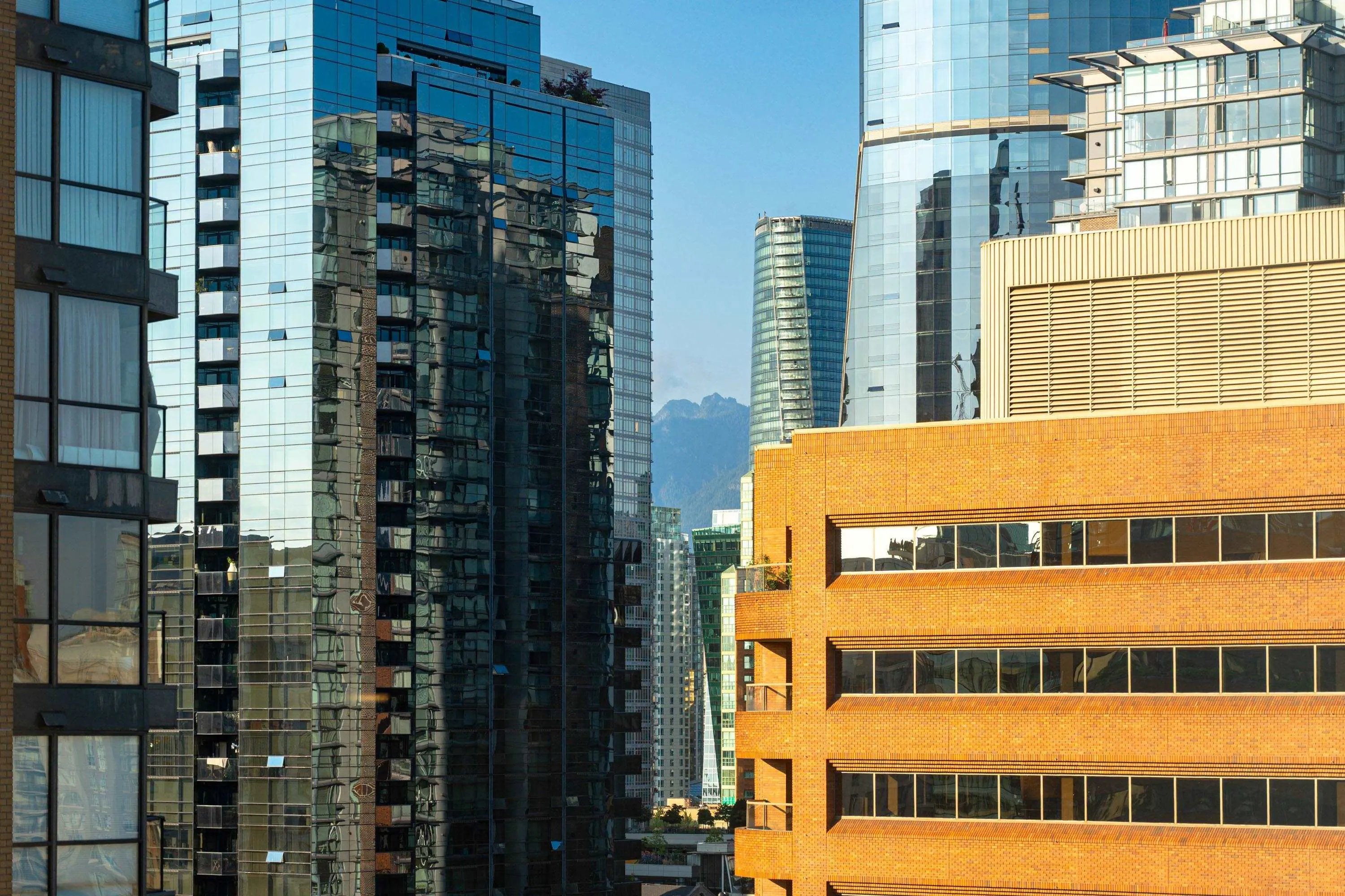 1808 1188 Howe Street