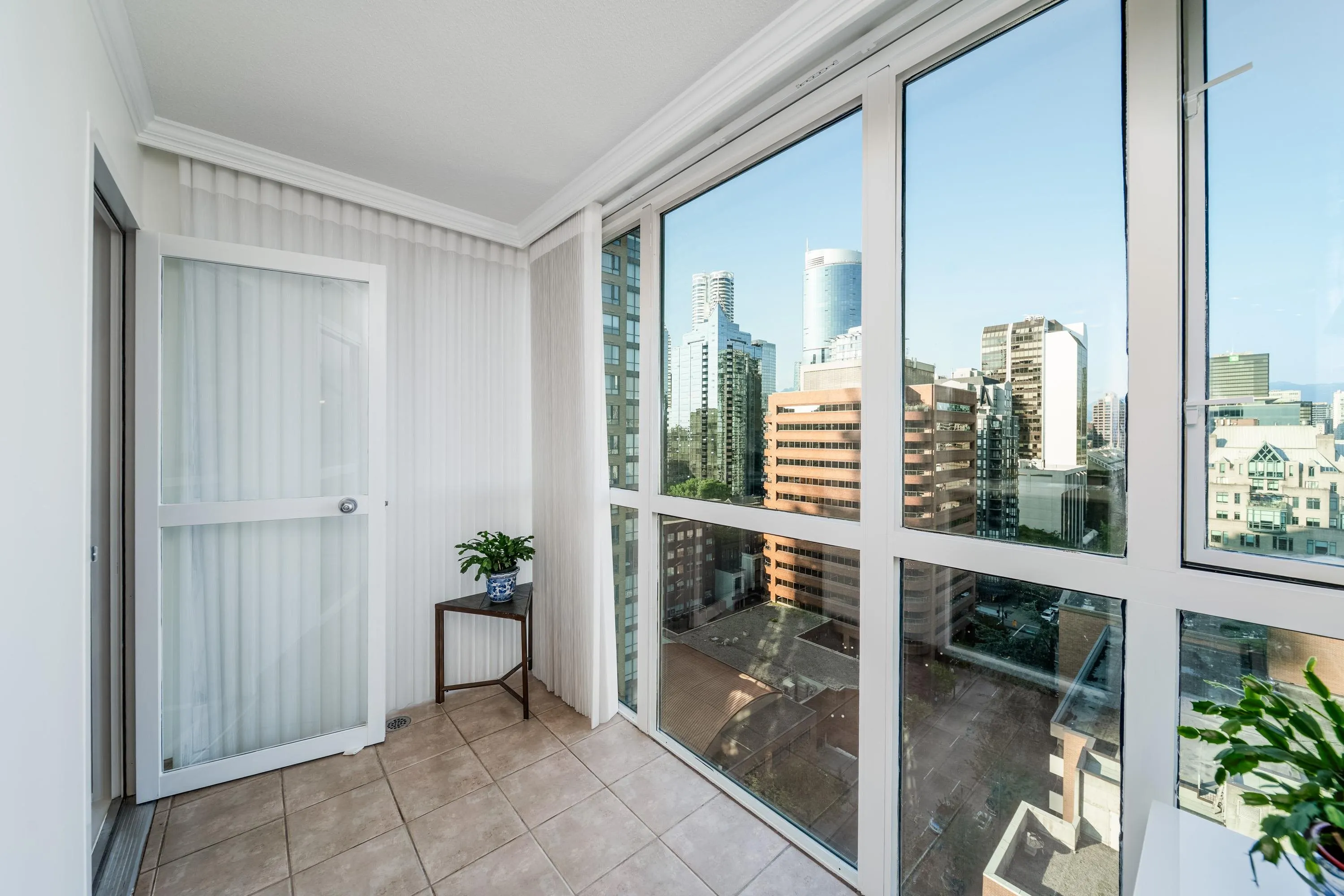 1808 1188 Howe Street