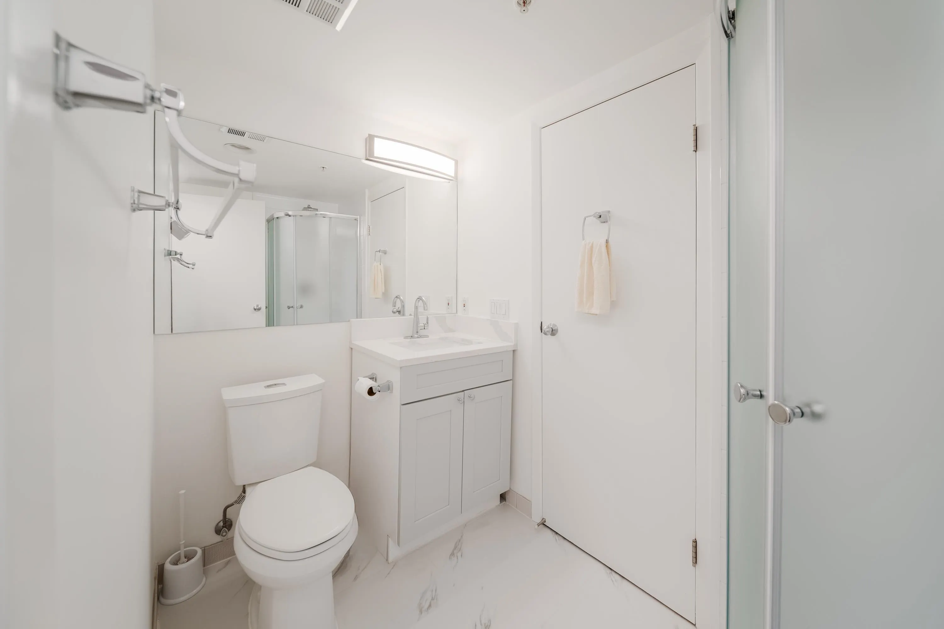 1808 1188 Howe Street